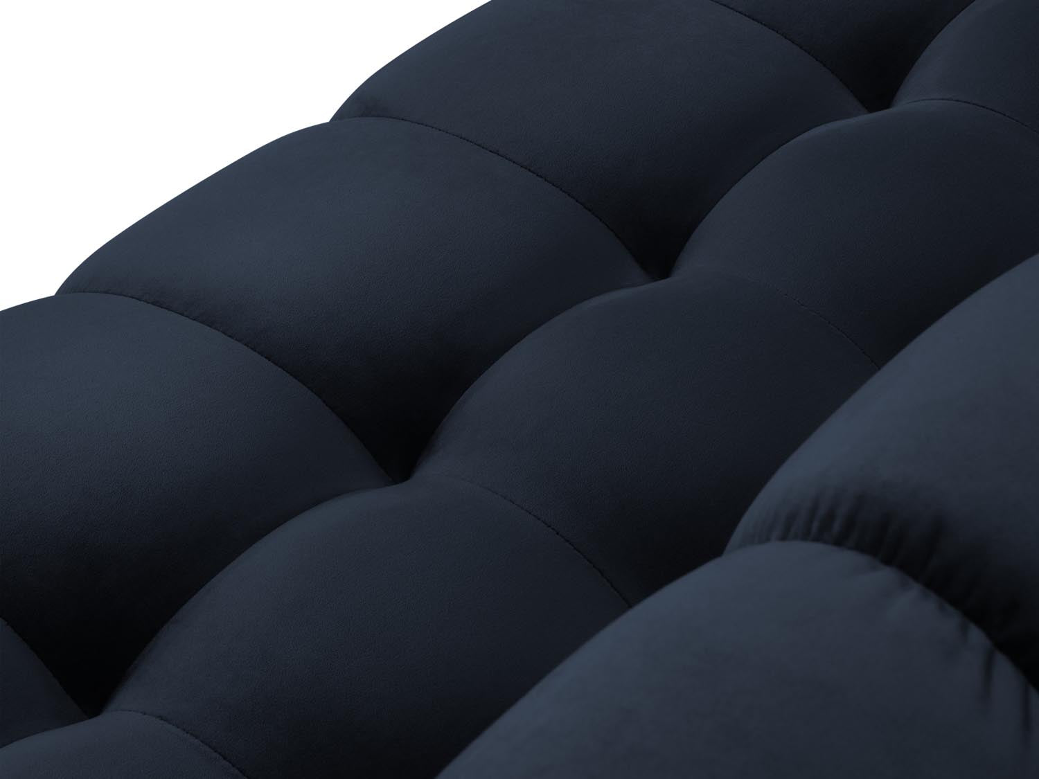 Entdecken Sie das Mamaia Velour Panoramic Sofa für 6 Personen von Micadoni – ein stilvolles und komfortables Highlight für Ihr Zuhause.