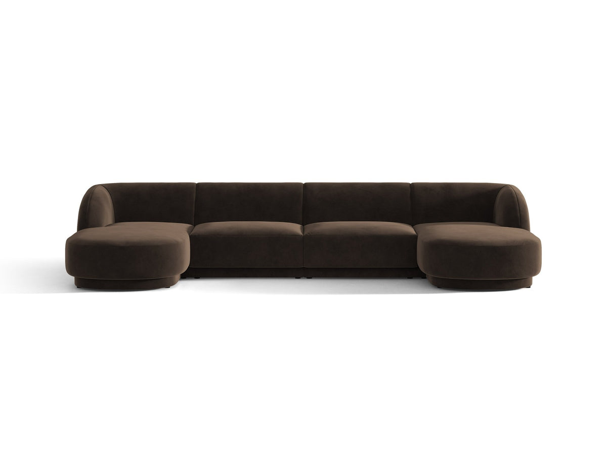 Dunkelbeiges Panorama-Ecksofa Miley von Micadoni mit Bluvel-Stoffbezug, L-Form, schwarzen Kunststoffbeinen und niedriger Rückenlehne.