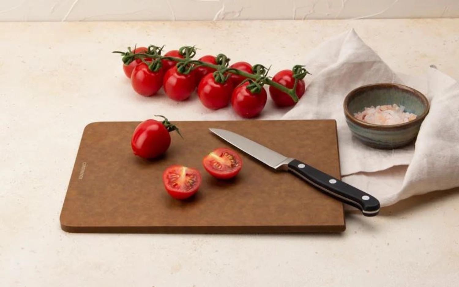 Hochwertiges Duracore Schneidebrett von Continenta, braun, 29.5x20x0.7cm, ideal für präzises und hygienisches Schneiden in der Küche.