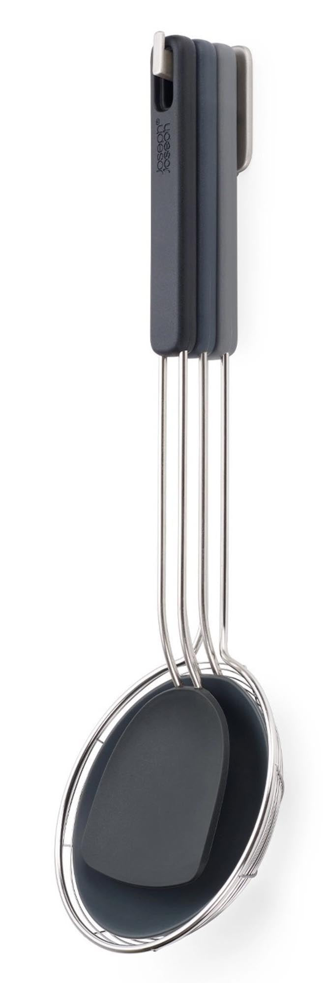 3-teiliges Wok-Set von Joseph Joseph, stapelbar, ideal für platzsparendes Kochen, modernes Design, vielseitig einsetzbar.