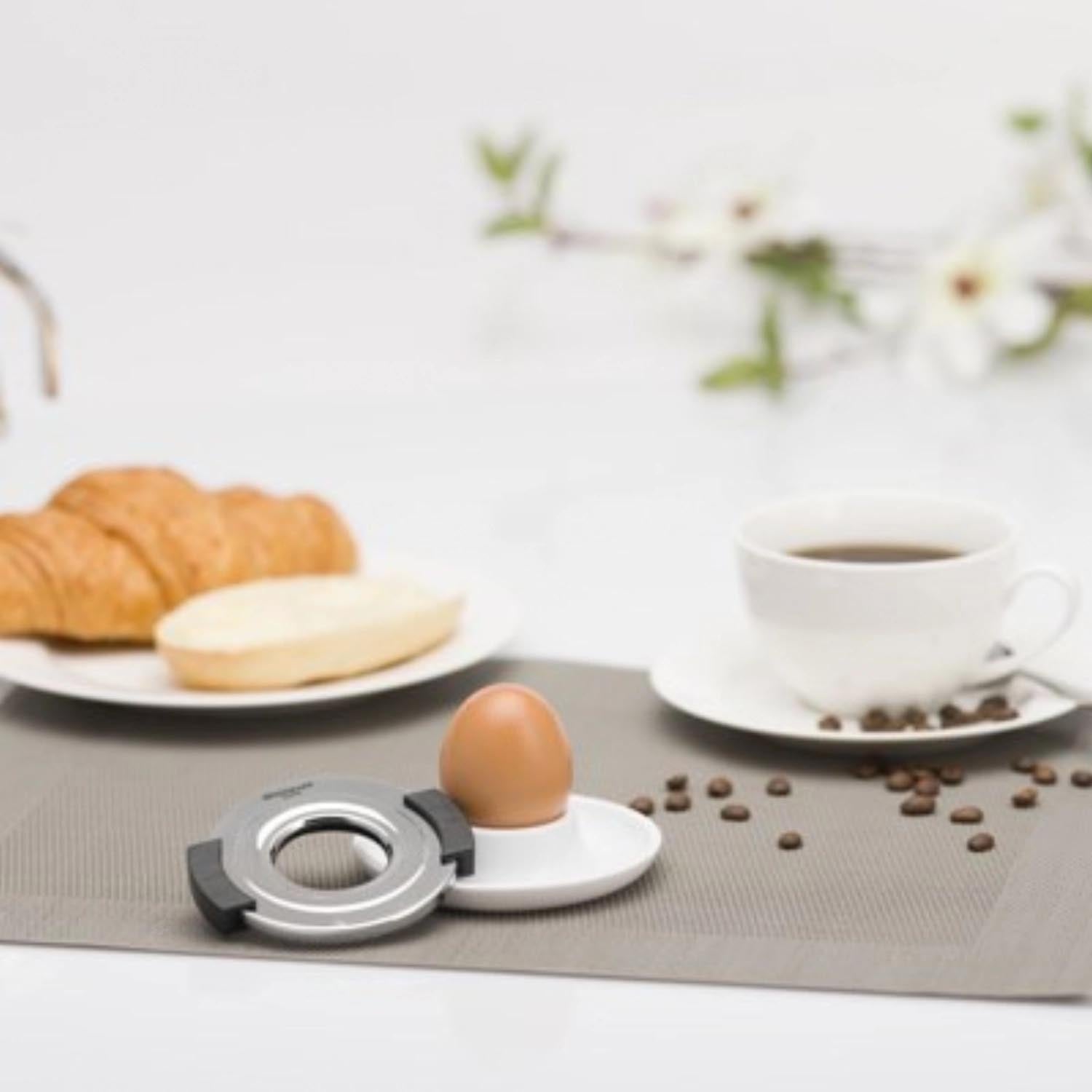 Praktischer Eierköpfer von Westmark, 9x8x1cm, für müheloses und sauberes Öffnen von Eiern, robust und ideal für den Alltag.