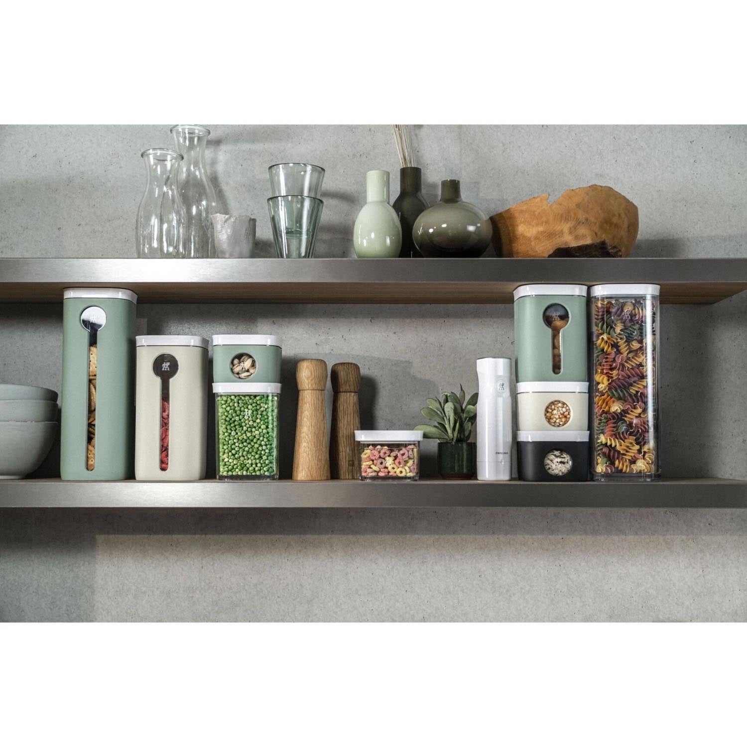 Praktisches 6-teiliges Vakuum-Set von Zwilling in transparent-weiss, ideal für die Aufbewahrung und Frische von Lebensmitteln.