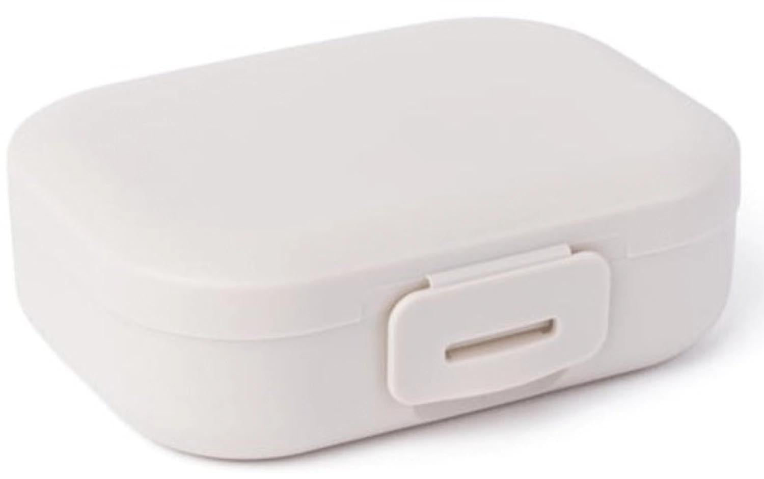 AMUSE BASIC Snackbox klein 109x80x37 SAND in Beige präsentiert im Onlineshop von KAQTU Design AG. Aufbewahrungsbehälter ist von Amuse