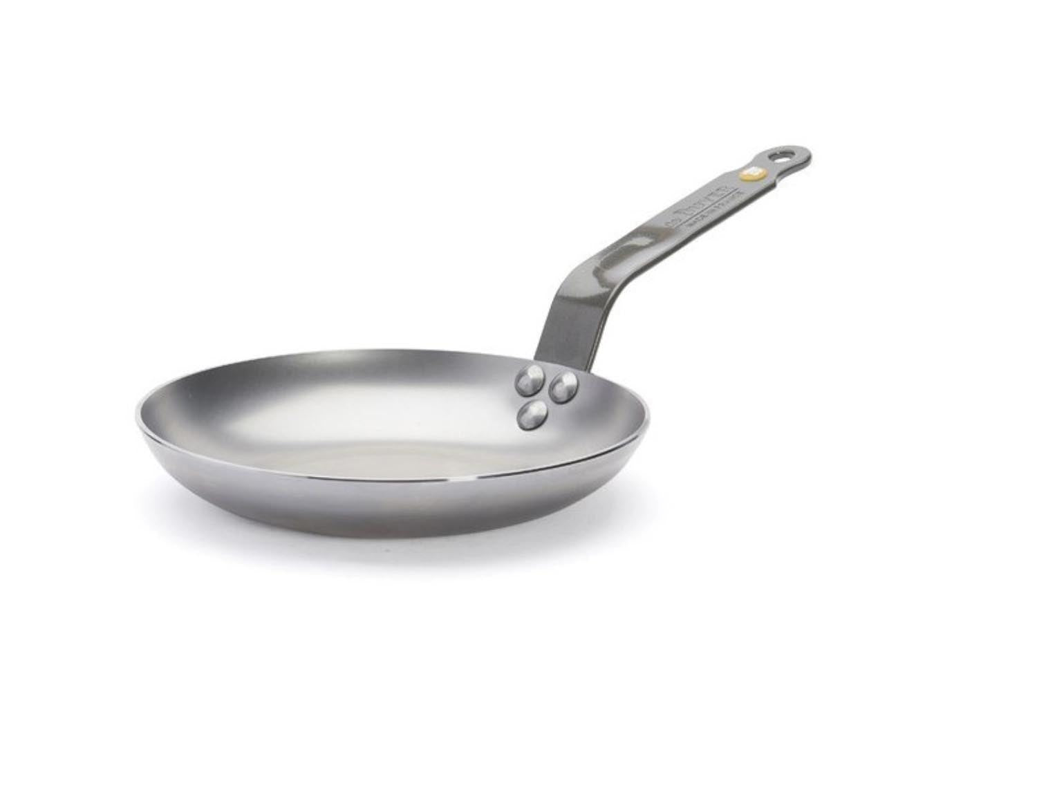 MINERAL B ELEMENT Omelettepfanne D:28cm Induktion in Silber präsentiert im Onlineshop von KAQTU Design AG. Bratpfanne ist von de Buyer