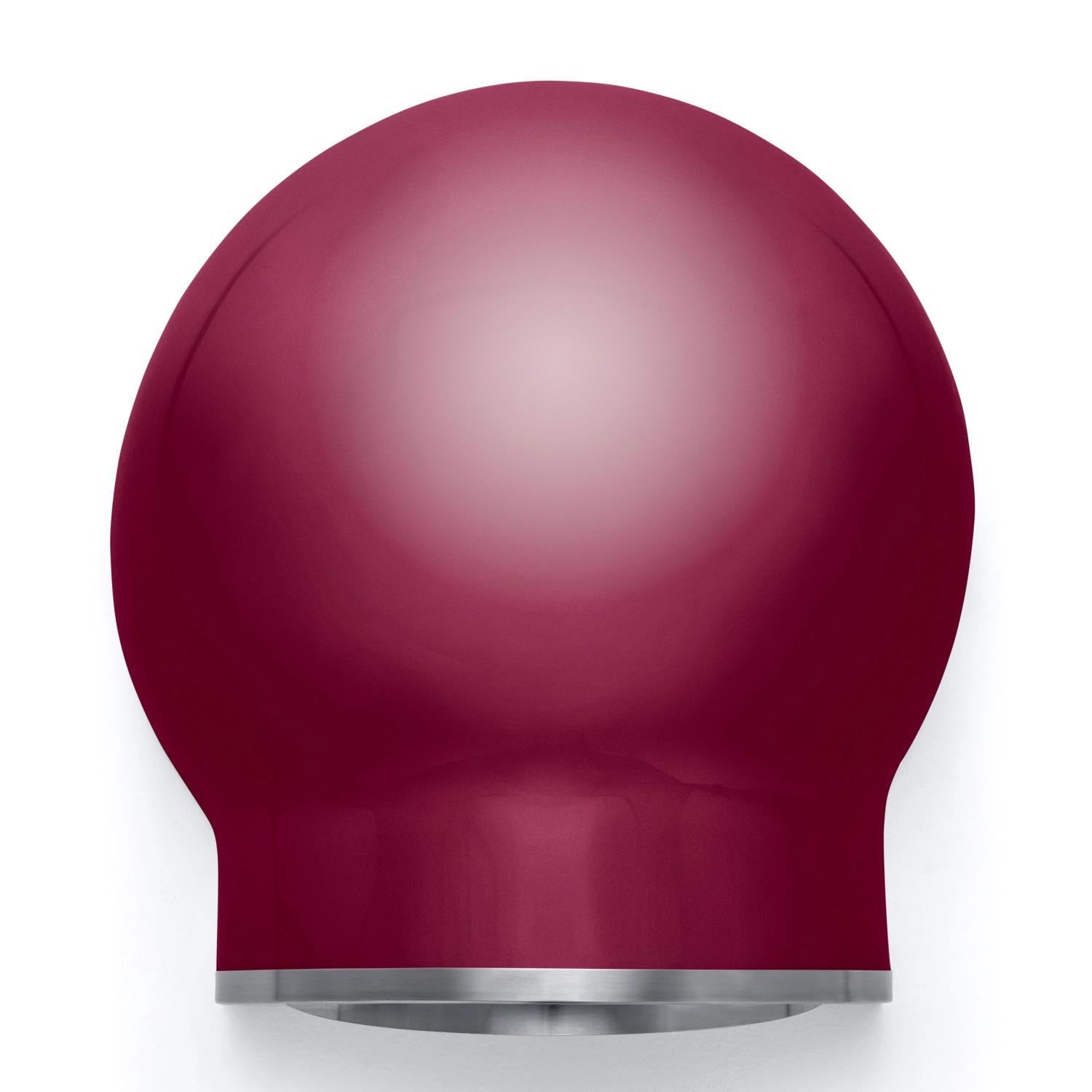 Der Delivita Ofen in Beerenrot bietet stilvolles Design und ist ideal für das Backen von Pizza, Brot und mehr.