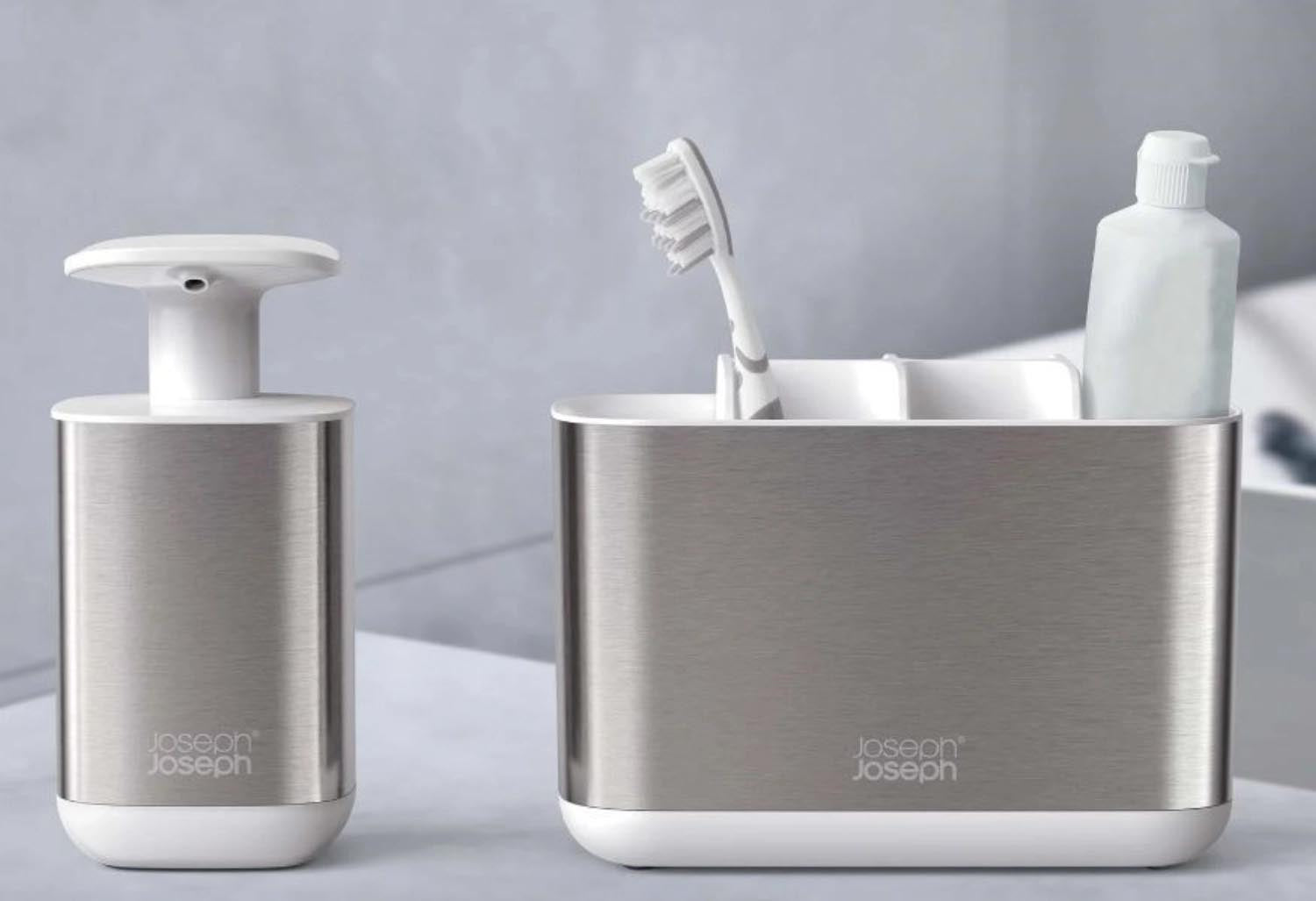 Praktisches 2-teiliges Bad-Set von Joseph Joseph, ideal für eine stilvolle und organisierte Badezimmergestaltung.
