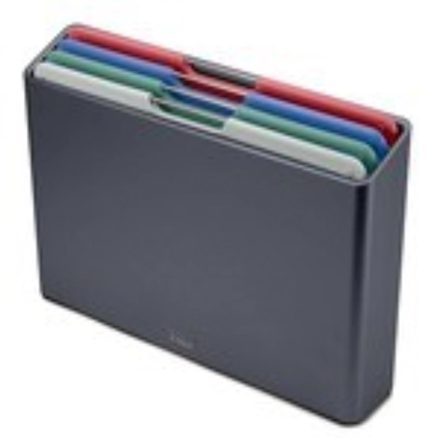 Praktisches 4-teiliges Schneidebrett-Set von Joseph Joseph in Graphit/Coast, ideal für hygienisches und organisiertes Schneiden.