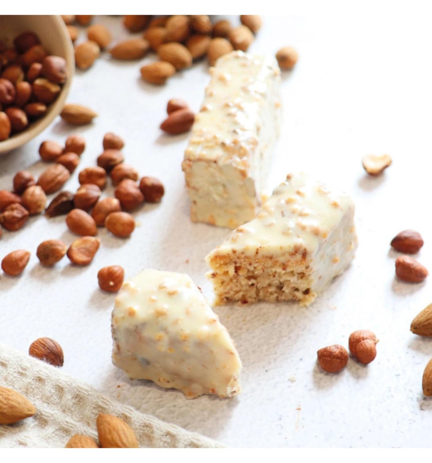 Fertiger Zuckerguss aus weisser Schokolade, perfekt für kreative Desserts und Backprojekte, 400g von Scrap Cooking.