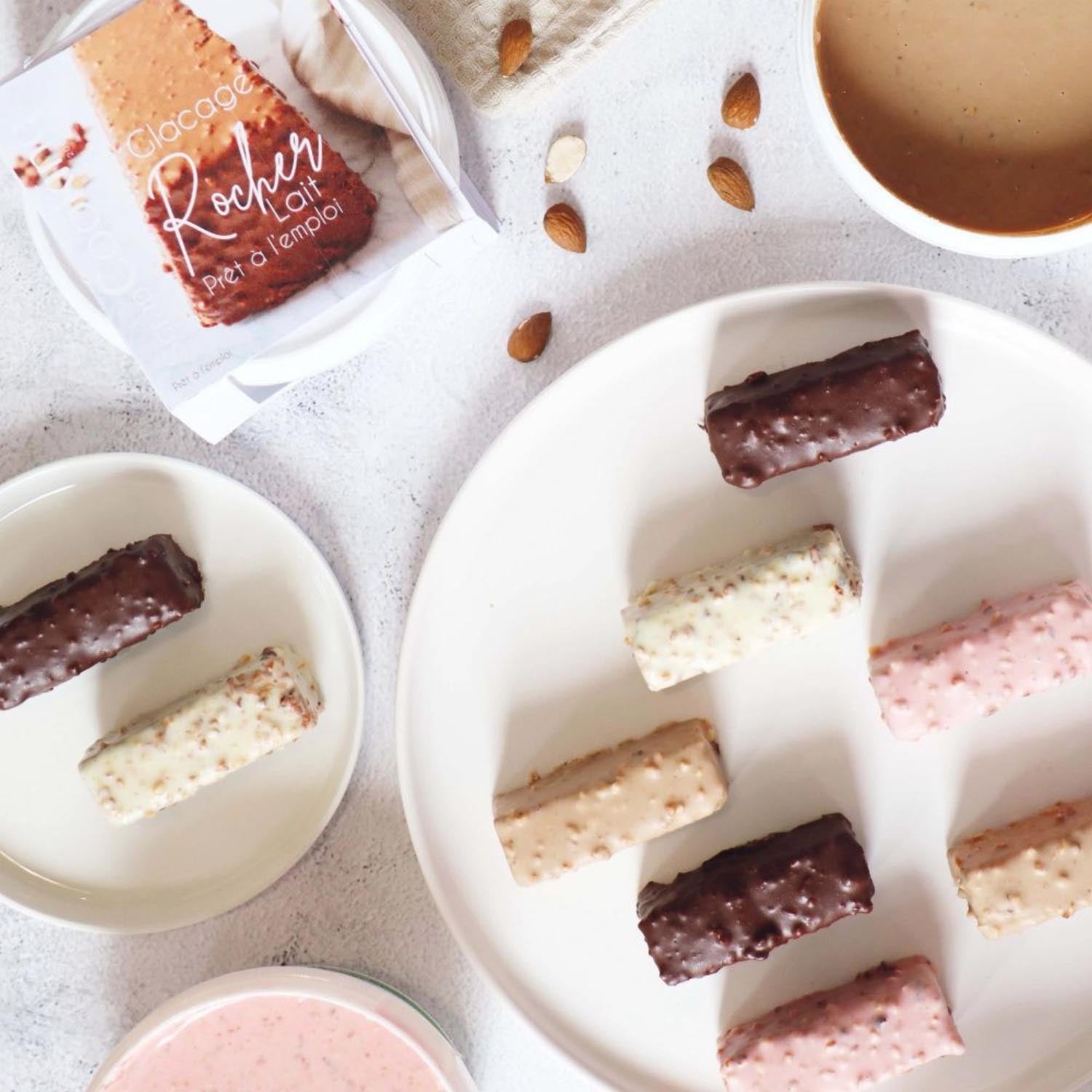 Gebrauchsfertiger Zuckerguss aus Blond Schokolade, 400g, perfekt für kreative Desserts und Backideen. Einfach und köstlich.