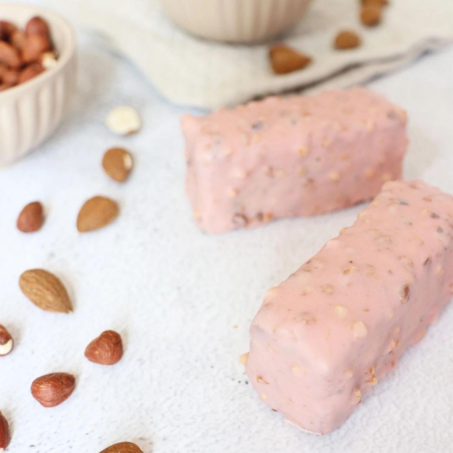 Rosa Schokoladenglasur, gebrauchsfertig, 400g, ideal für kreative Backideen und Dekorationen von Scrap Cooking.