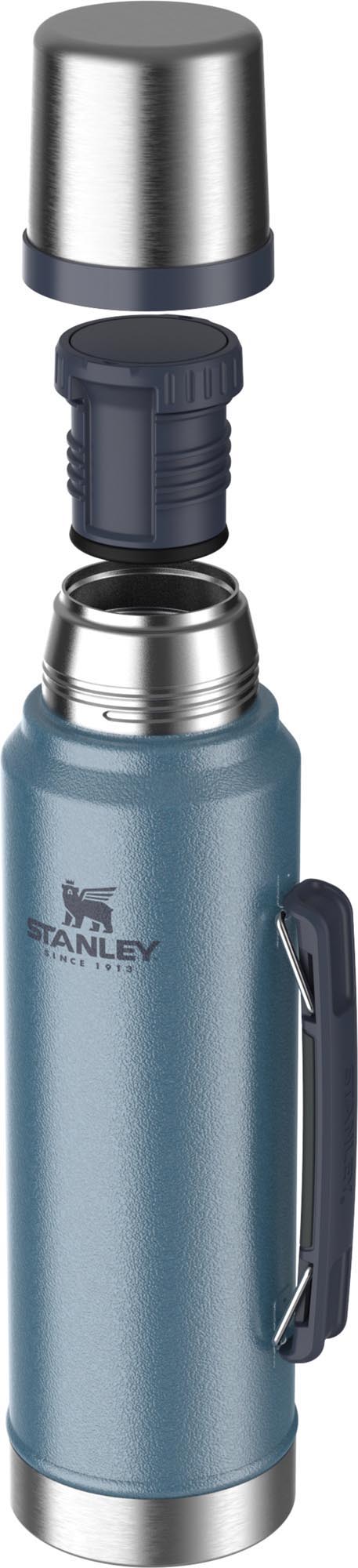 Die Stanley Legendary Classic 1.0L Flasche in Hammertone Lake ist robust, isolierend und ideal für Outdoor-Abenteuer.