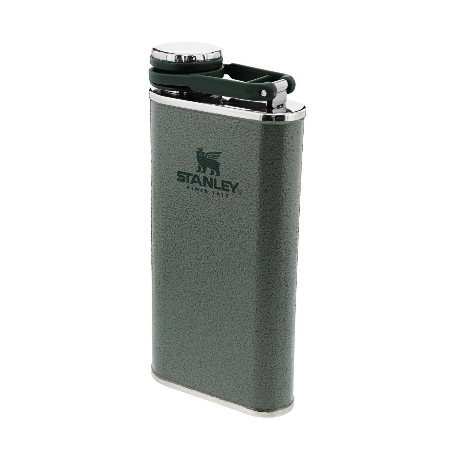 Easy-Fill Wide Mouth Flask 0.23l hammertone green in Grün präsentiert im Onlineshop von KAQTU Design AG. Trinkflasche ist von Stanley