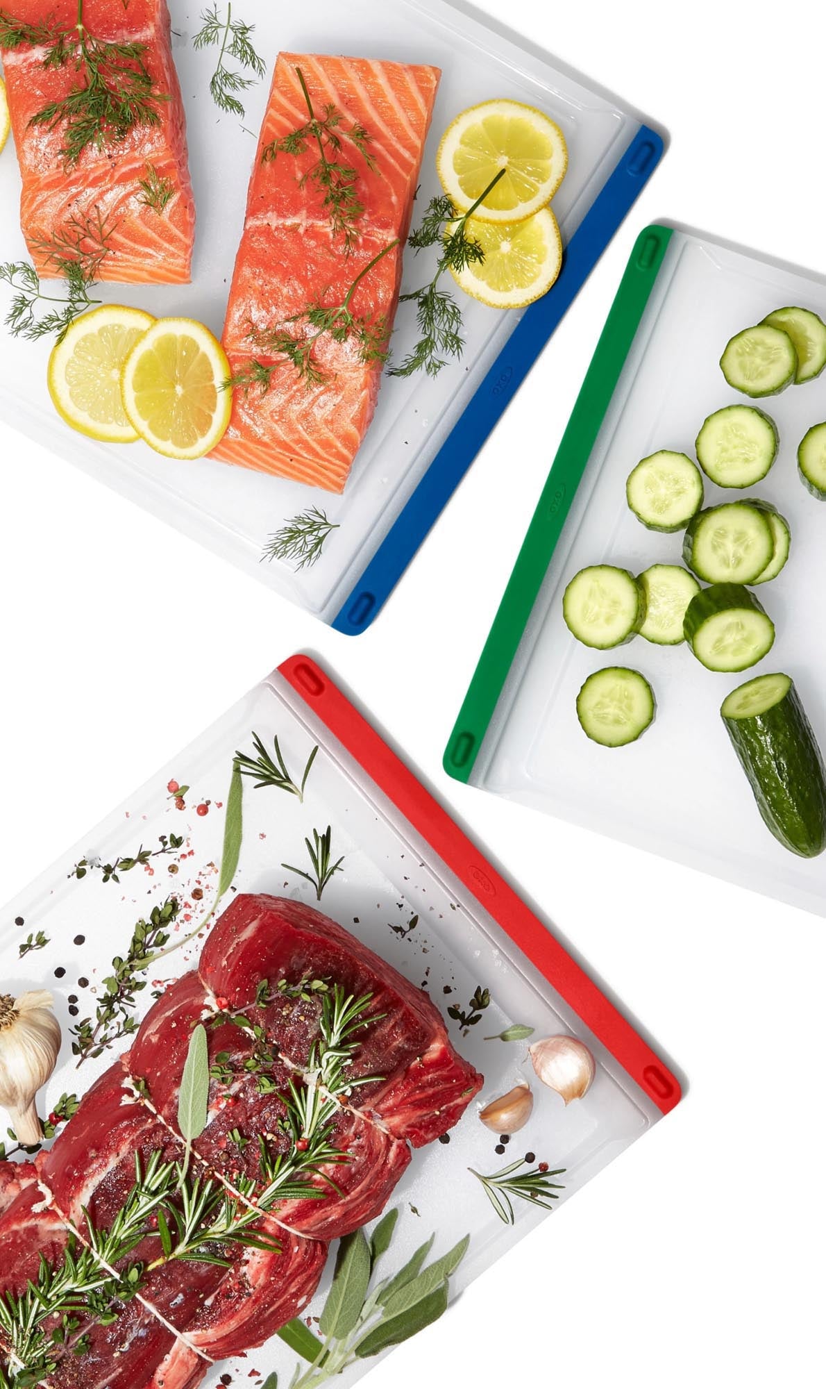 Set aus 3 OXO Good Grips Schneidebrettern: langlebig, rutschfest, hygienisch, spülmaschinenfest, perfekt für jede Küchenaufgabe.