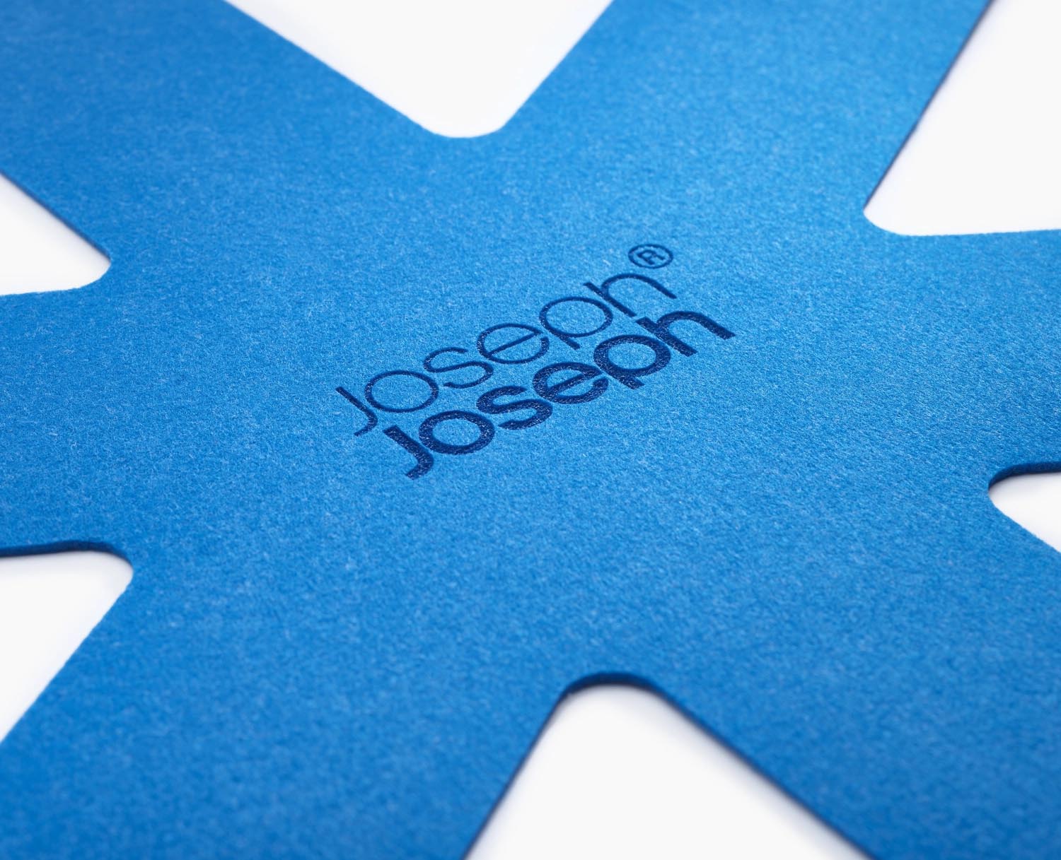 3-teiliges Space Pfannenschutzset von Joseph Joseph, schützt Pfannen vor Kratzern und optimiert die Aufbewahrung.