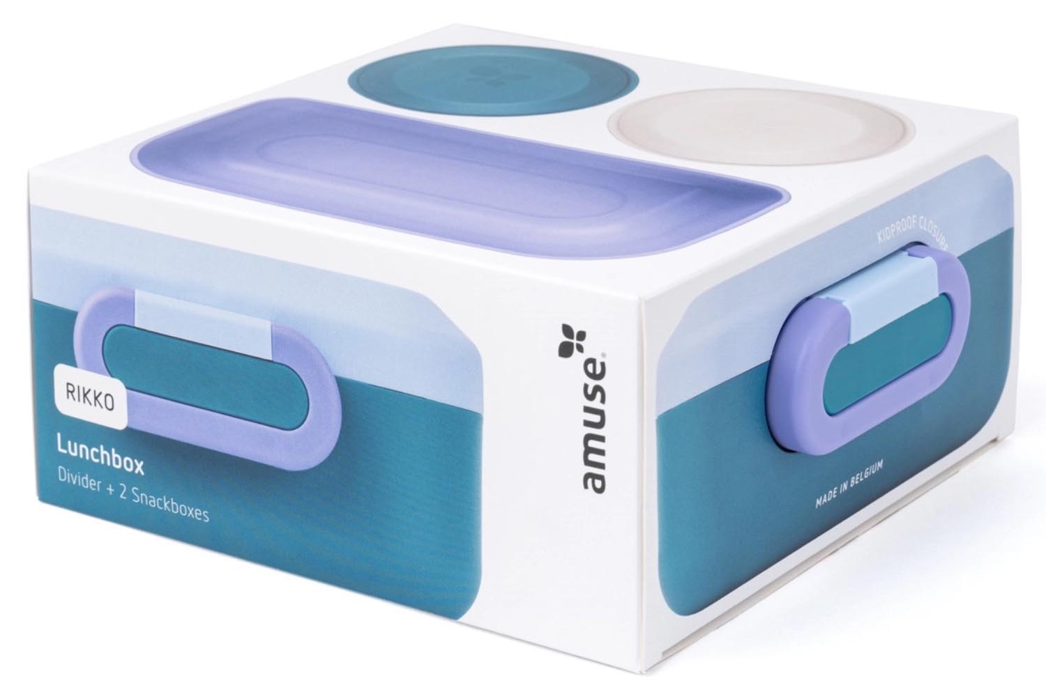 Die Rikko Lunchbox PP Lagoon Sky von Amuse bietet eine praktische und nachhaltige Möglichkeit, Ihre Speisen stilvoll zu transportieren.