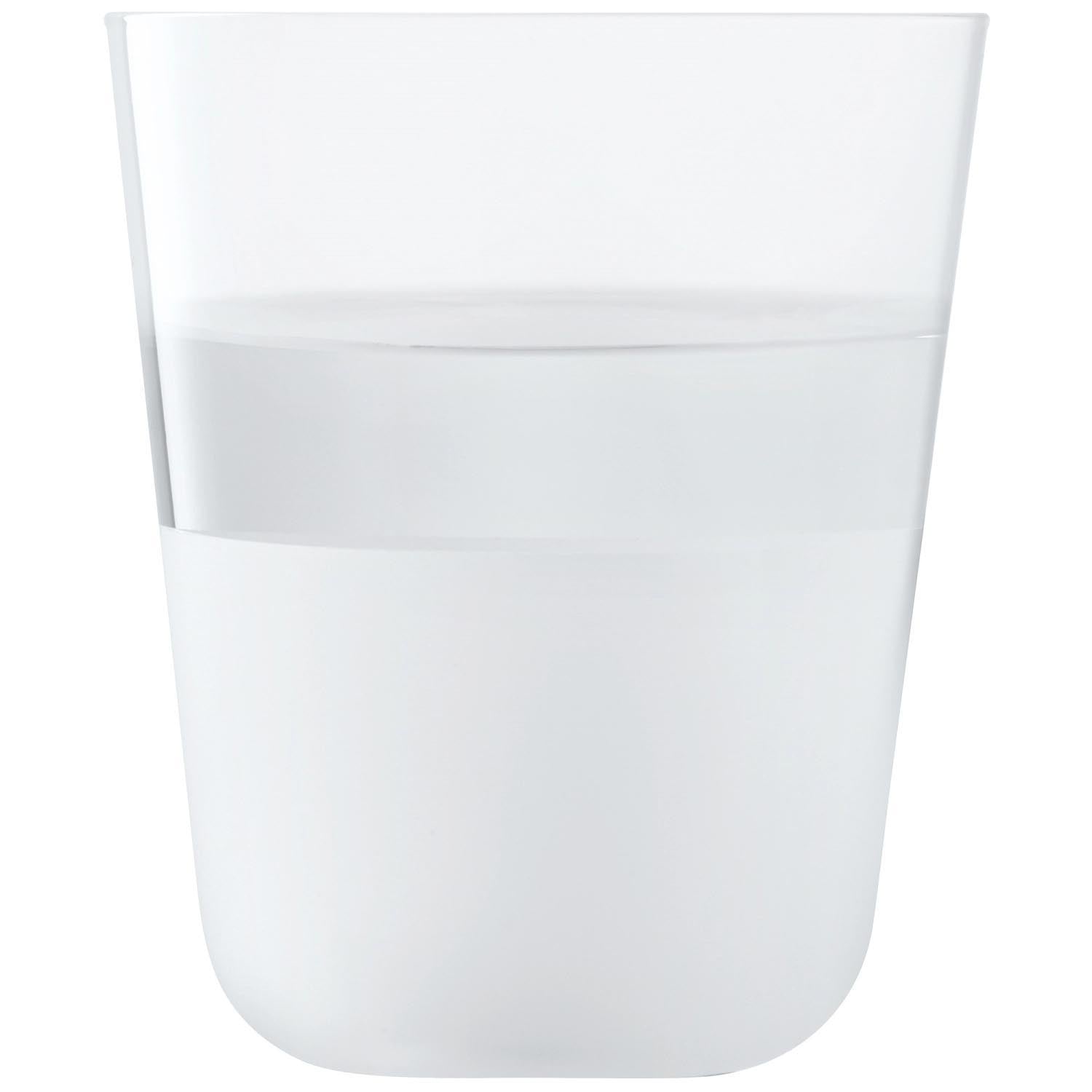 Set aus zwei Arc Contrast Trinkbechern von LSA, 380ml, in Mist-Farbton. Ideal für elegante Präsentation von Getränken.