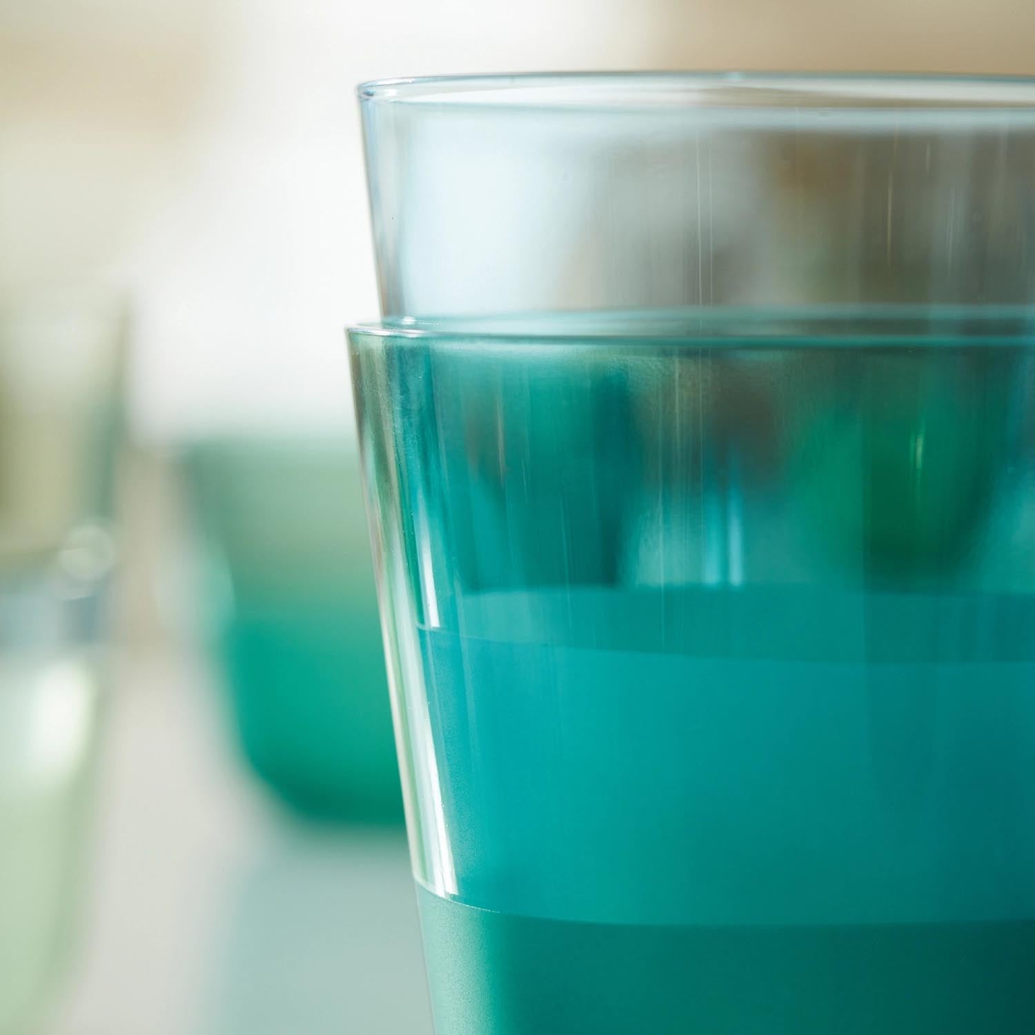 Elegantes 2er Set Trinkbecher von LSA, 380ml, in Ocean-Farbton. Ideal für stilvollen Genuss und Präsentation von Getränken.