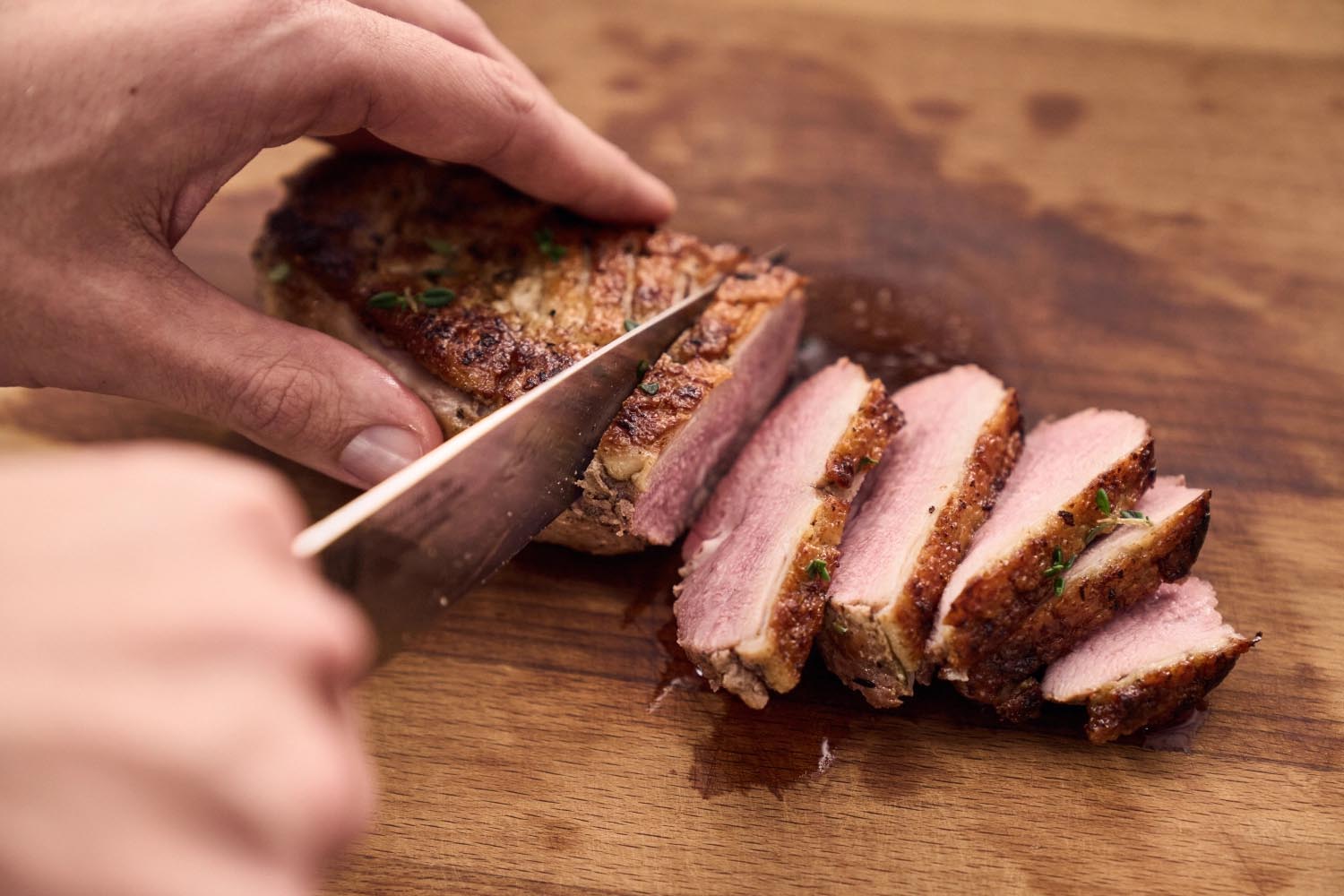 Entdecken Sie den 7-teiligen selbstschärfenden Messerblock von ZWILLING PRO – für perfekte Schärfe, edles Design und kulinarische Meisterwerke in Ihrer Küche.