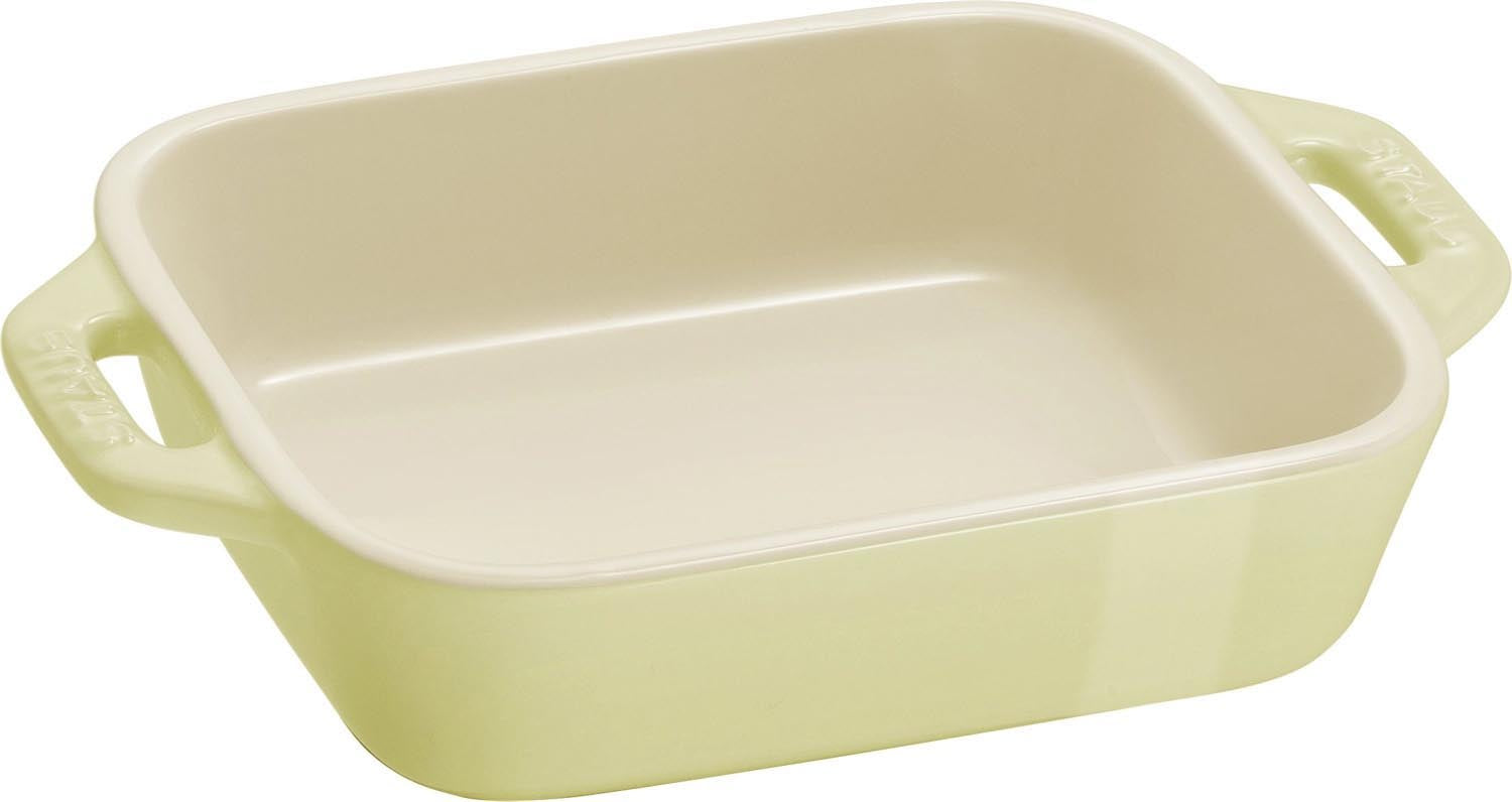 Elegantes 2-teiliges Keramik-Ofenformset von Staub in Hellgrün, ideal für Backen und Servieren, Masse: 14x11 & 20x16 cm.