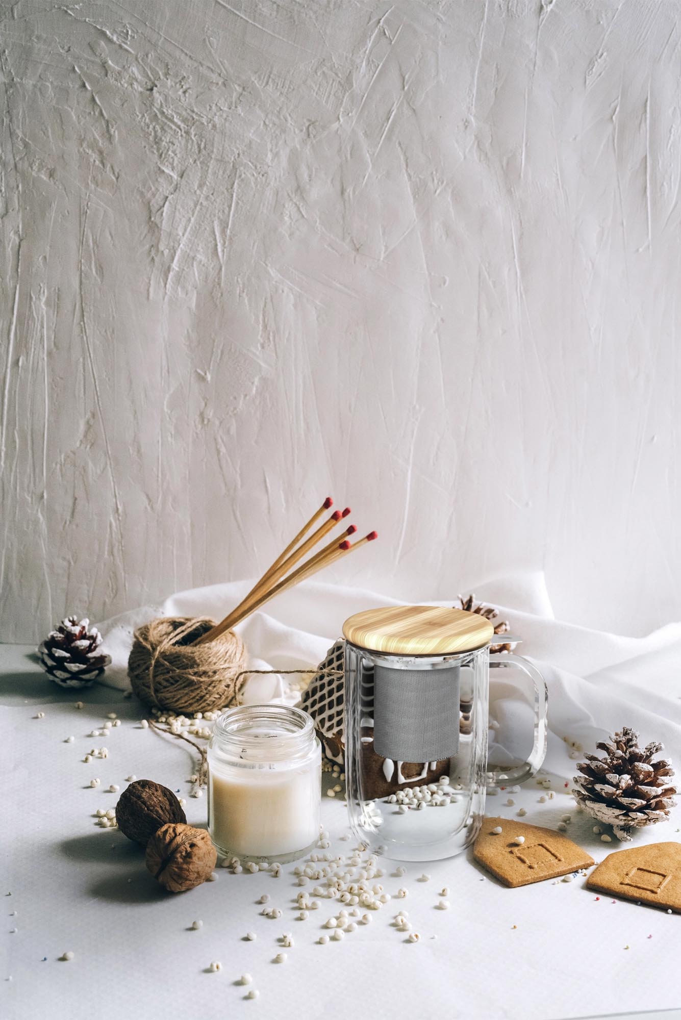 Doppelwandige 500ml Teetasse mit Infuser von Viva, ideal für stilvollen Teegenuss, hält Getränke warm und bietet modernes Design.