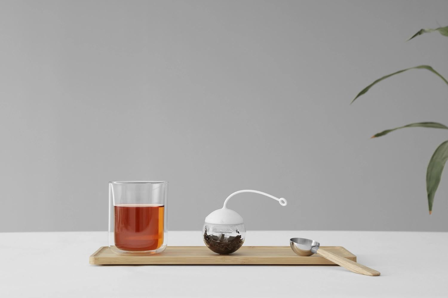 Stilvoller Teelöffel aus Edelstahl und Holz, 15,5 cm lang. Perfekt für Tee, Kaffee und Desserts. Hochwertige Qualität von Viva.