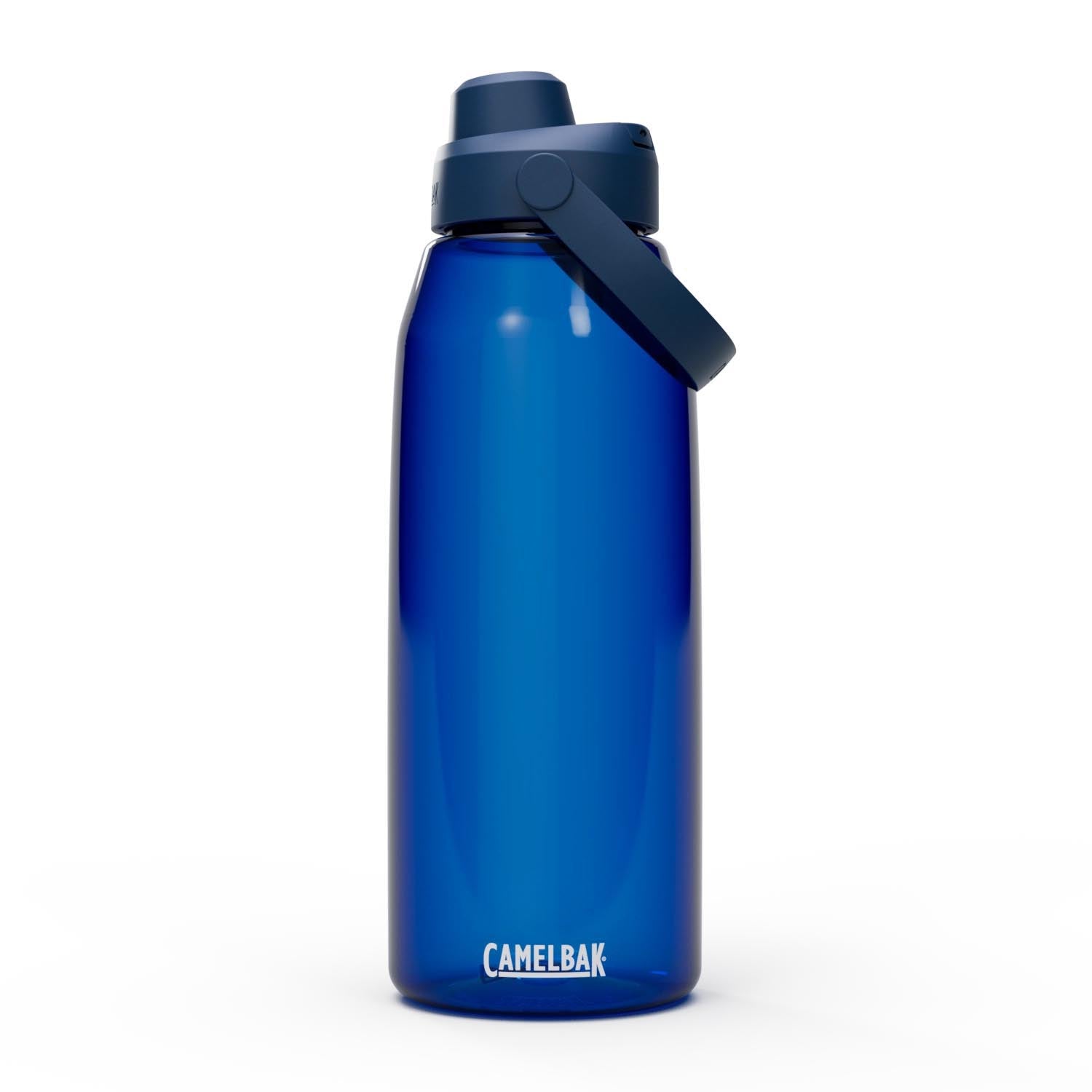Thrive Chug 1.5l oxford in Blau präsentiert im Onlineshop von KAQTU Design AG. Trinkflasche ist von Camelbak