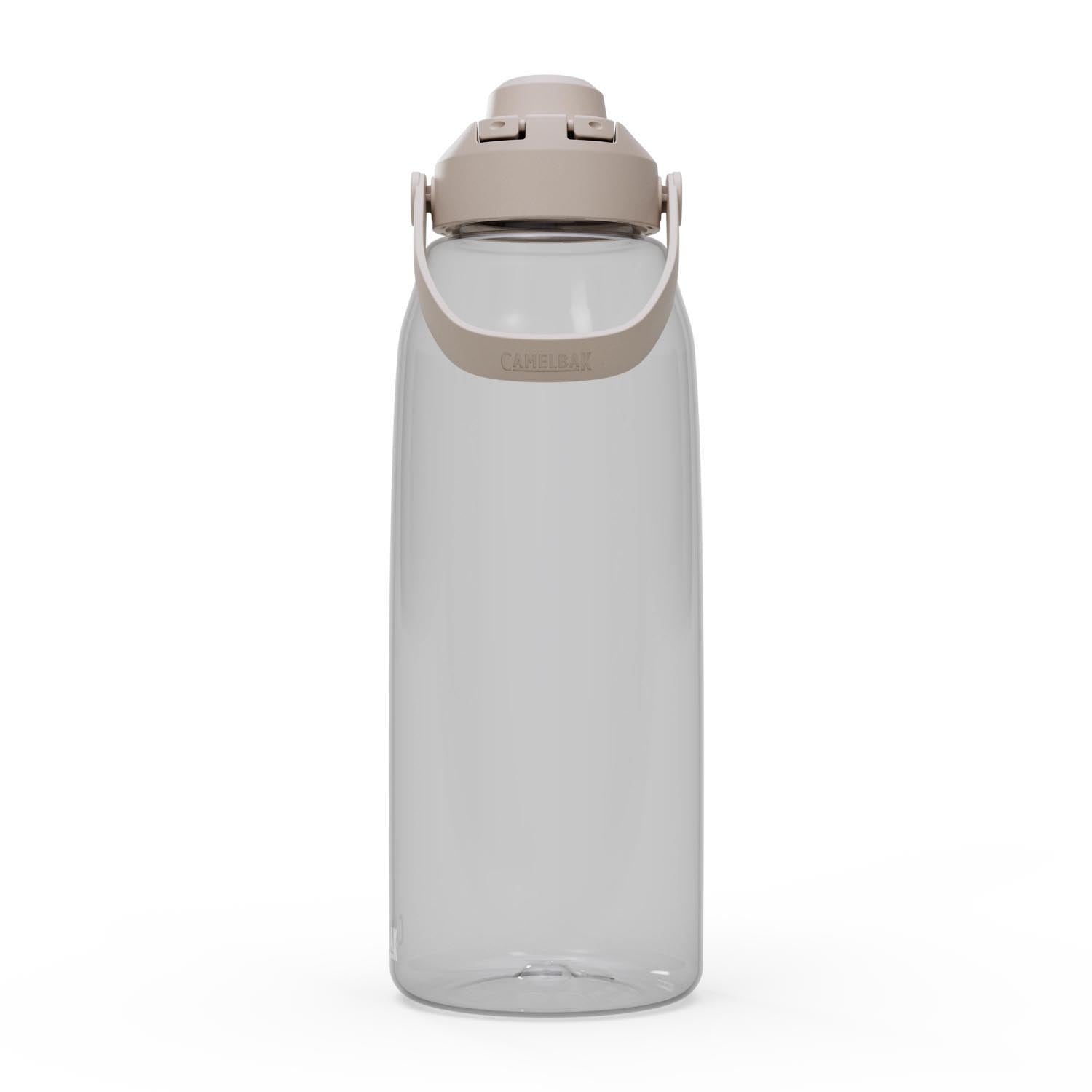 Die Camelbak Thrive Chug 1.5L Flasche ist ideal für unterwegs, mit klarem Design, robustem Material und praktischem Chug-Verschluss.
