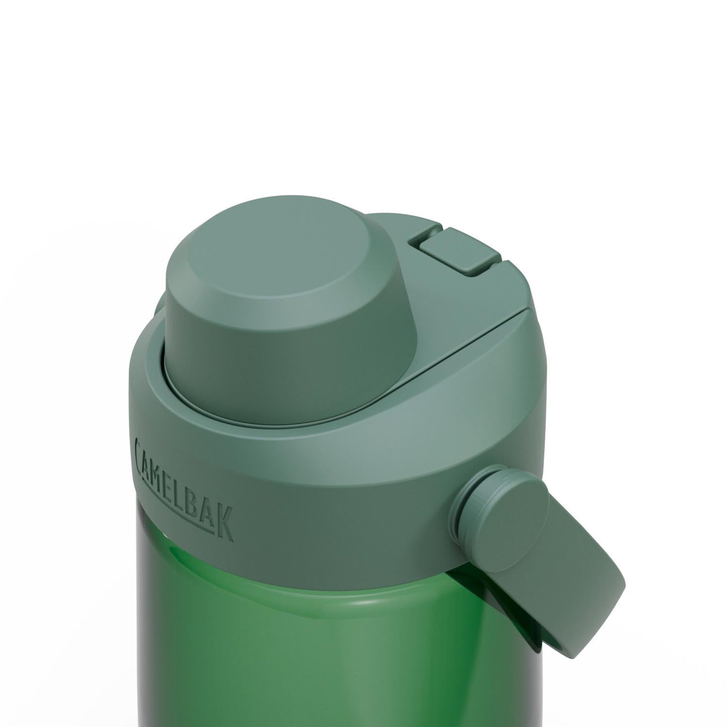 Die Camelbak Thrive Chug 0.75l in Forest Green ist eine praktische, langlebige Trinkflasche, perfekt für Freizeit, Sport und Reisen.