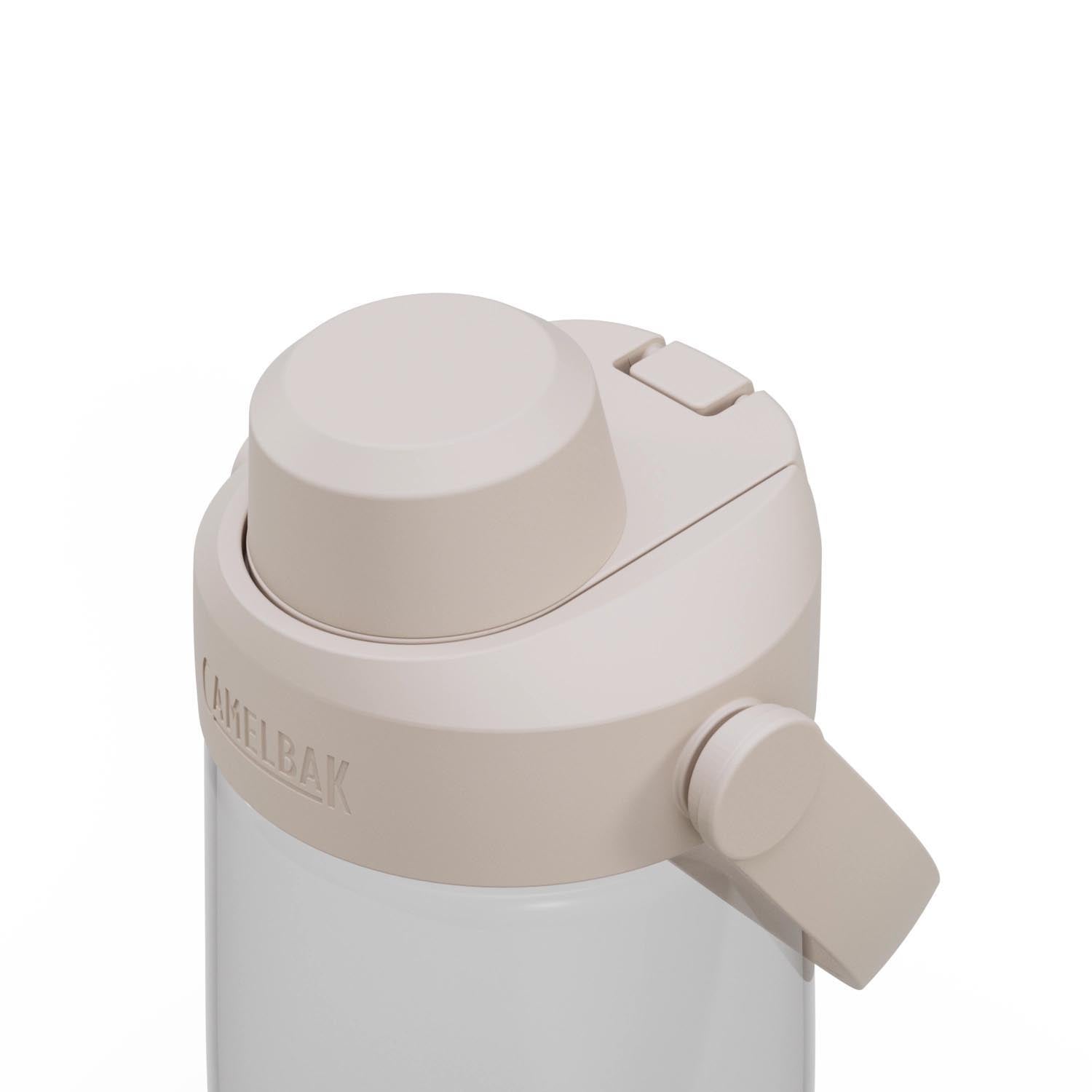 Die Camelbak Thrive Chug 0.75l Flasche ist klar, robust und ideal für unterwegs. Perfekt für Sport, Alltag und Outdoor-Aktivitäten.