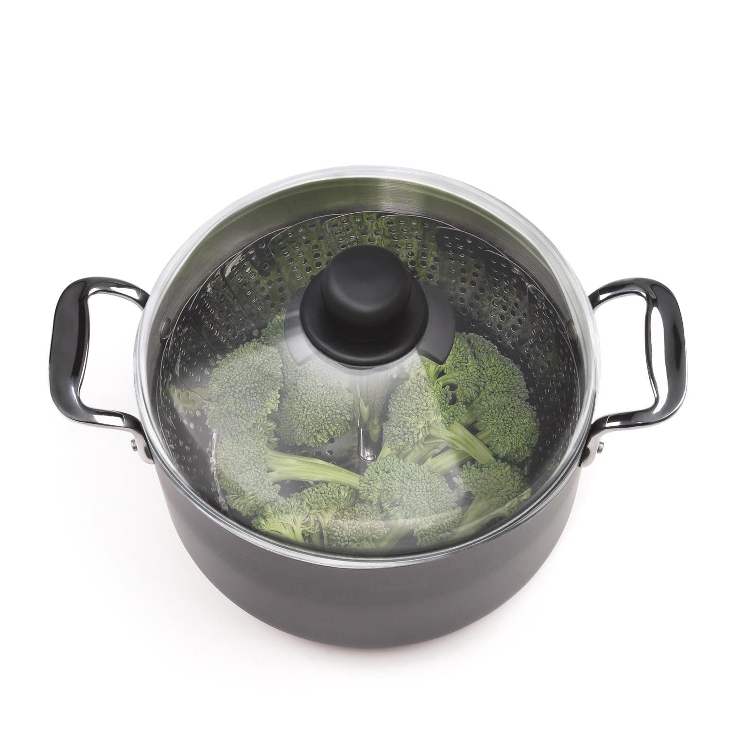 Der OXO Good Grips Steamer aus Edelstahl mit ausziehbarem Griff eignet sich perfekt für gesundes Dampfgaren in diversen Töpfen.