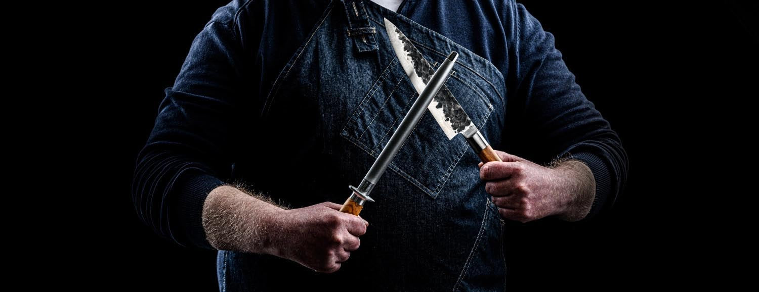 Eleganter 25cm Diamant-Wetzstahl von Forged, ideal für präzises Schärfen. Hochwertige Verarbeitung und stilvolles Design.