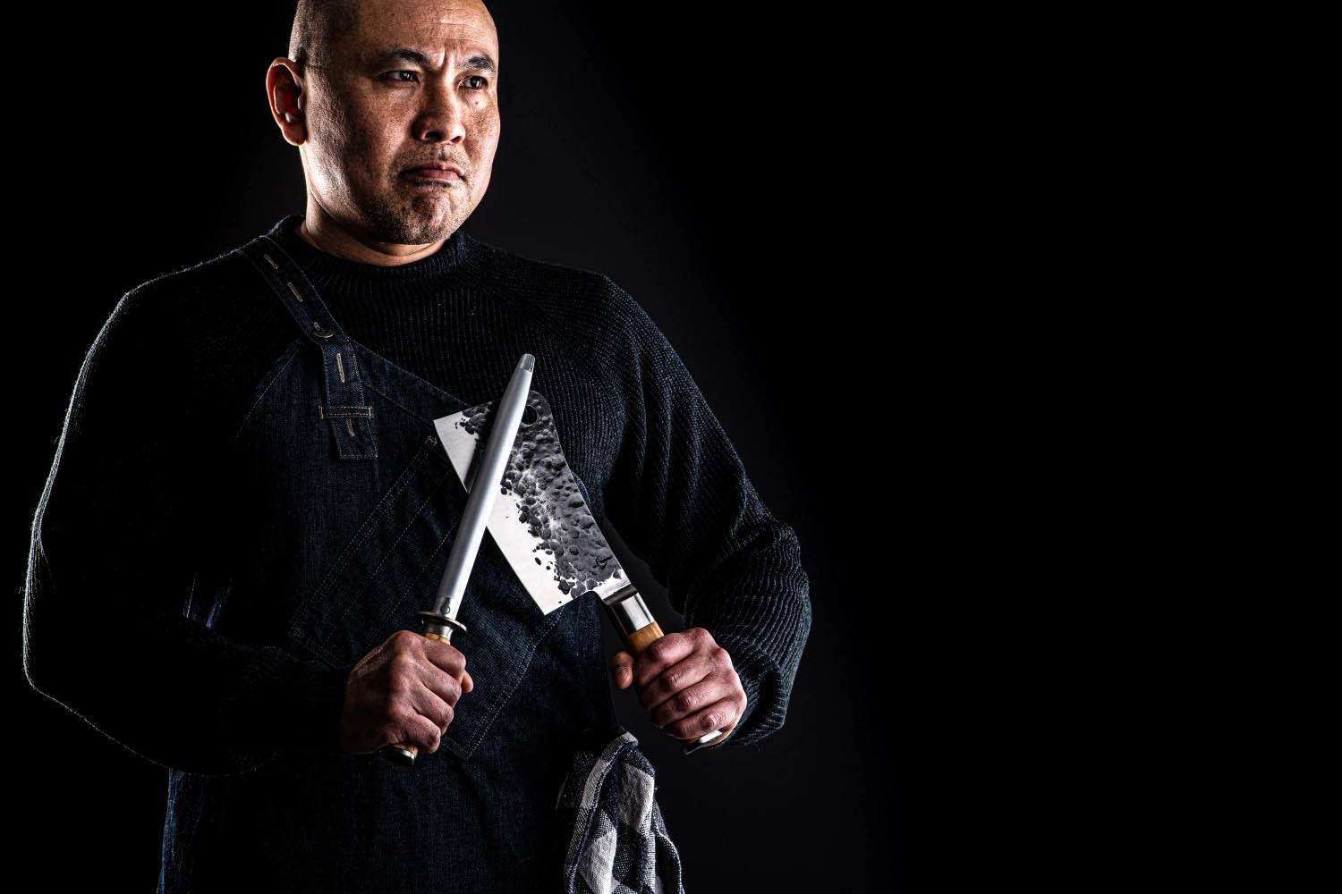 Das Forged Olive Hackmesser 18cm besticht durch seine scharfe Klinge, robustes Design und edlen Olivenholzgriff.