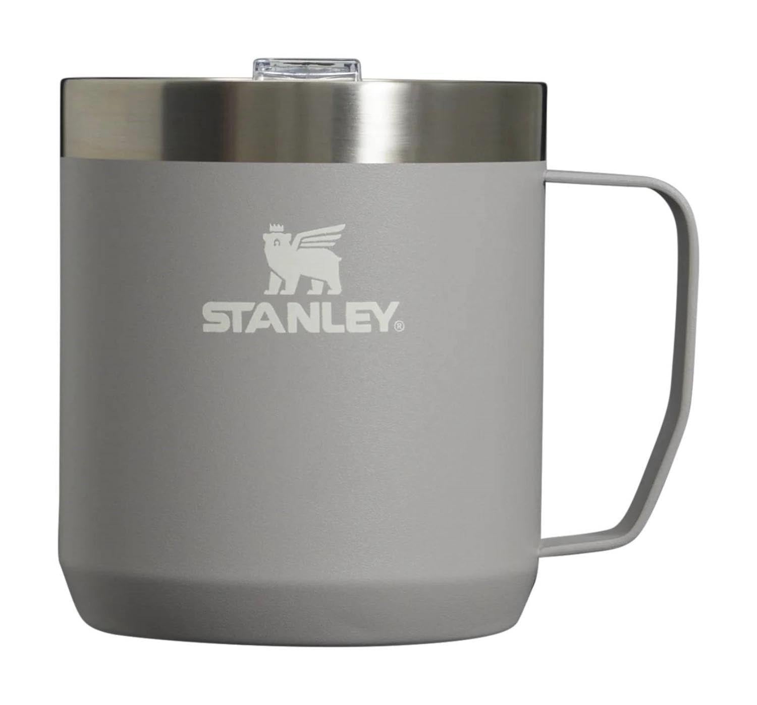 Everyday Camp Mug 0.35l ash 2.0 in Grau präsentiert im Onlineshop von KAQTU Design AG. Trinkflasche ist von Stanley