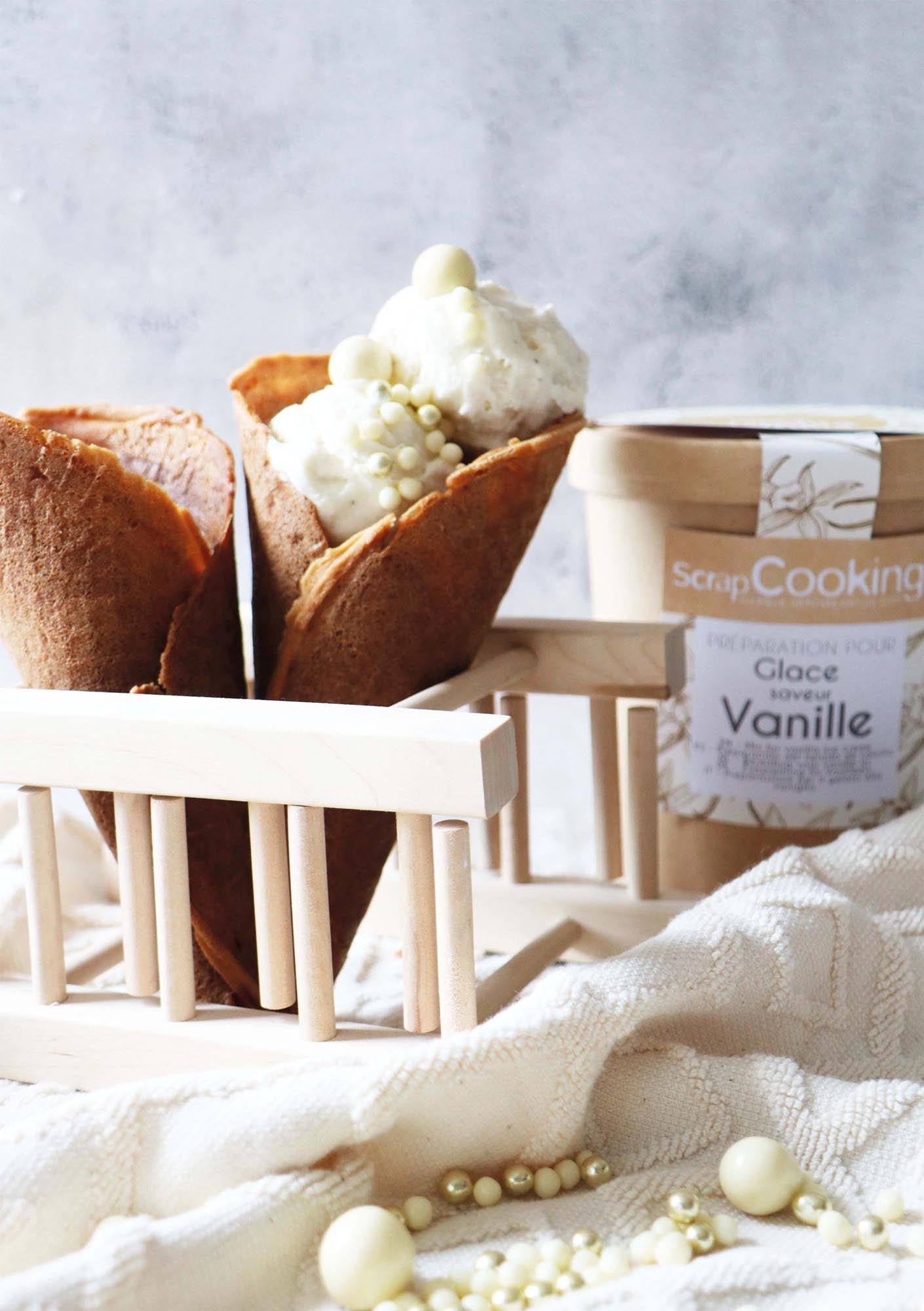 Vanille-Eiscreme-Mischung von Scrap Cooking, 145g. Einfach zuzubereiten, für cremigen Genuss und hausgemachten Geschmack.