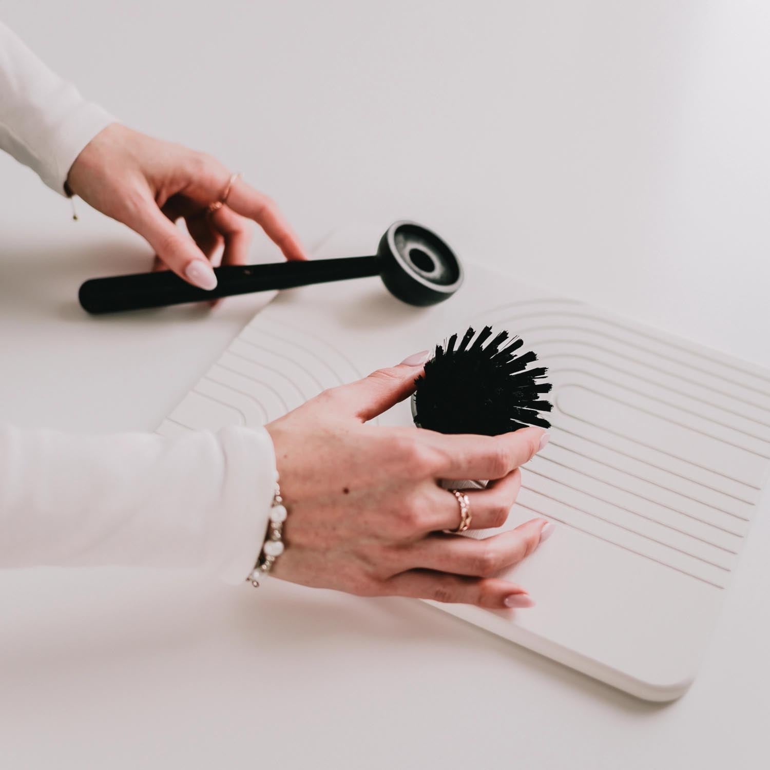 2er Set Kunststoff-Wechselbürsten von Nordesign, Masse: H5.5cm B12cm T6.5cm, vielseitig einsetzbar und praktisch im Alltag.