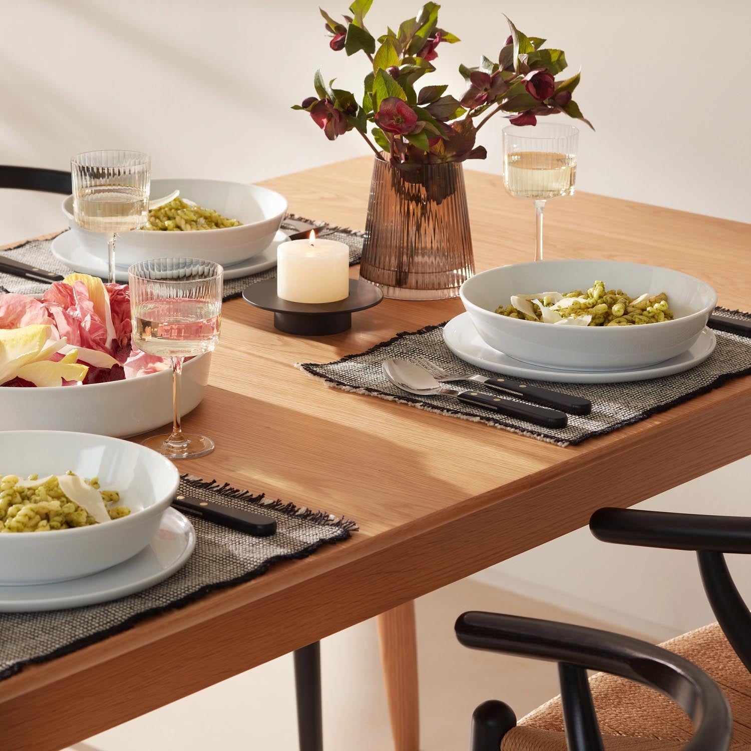 Elegante Glasdose mit weissem Esche-Deckel, 8,5 cm hoch, ideal für stilvolle Aufbewahrung und modernes Wohndesign.