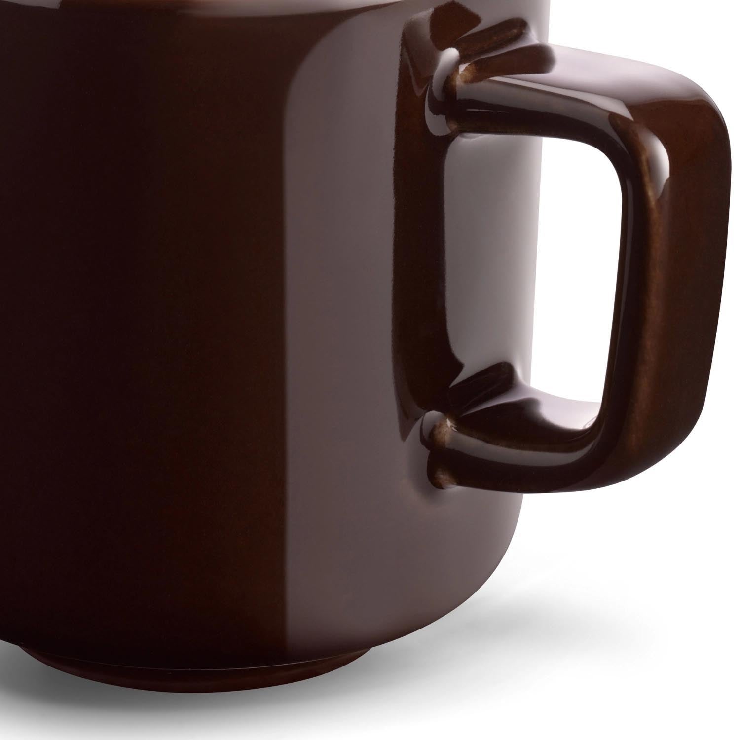 Elegantes 2er Set Espressotassen aus Glas, 75ml, von LSA. Perfekt für Espresso, modernes Design in stilvollem Mocha-Farbton.