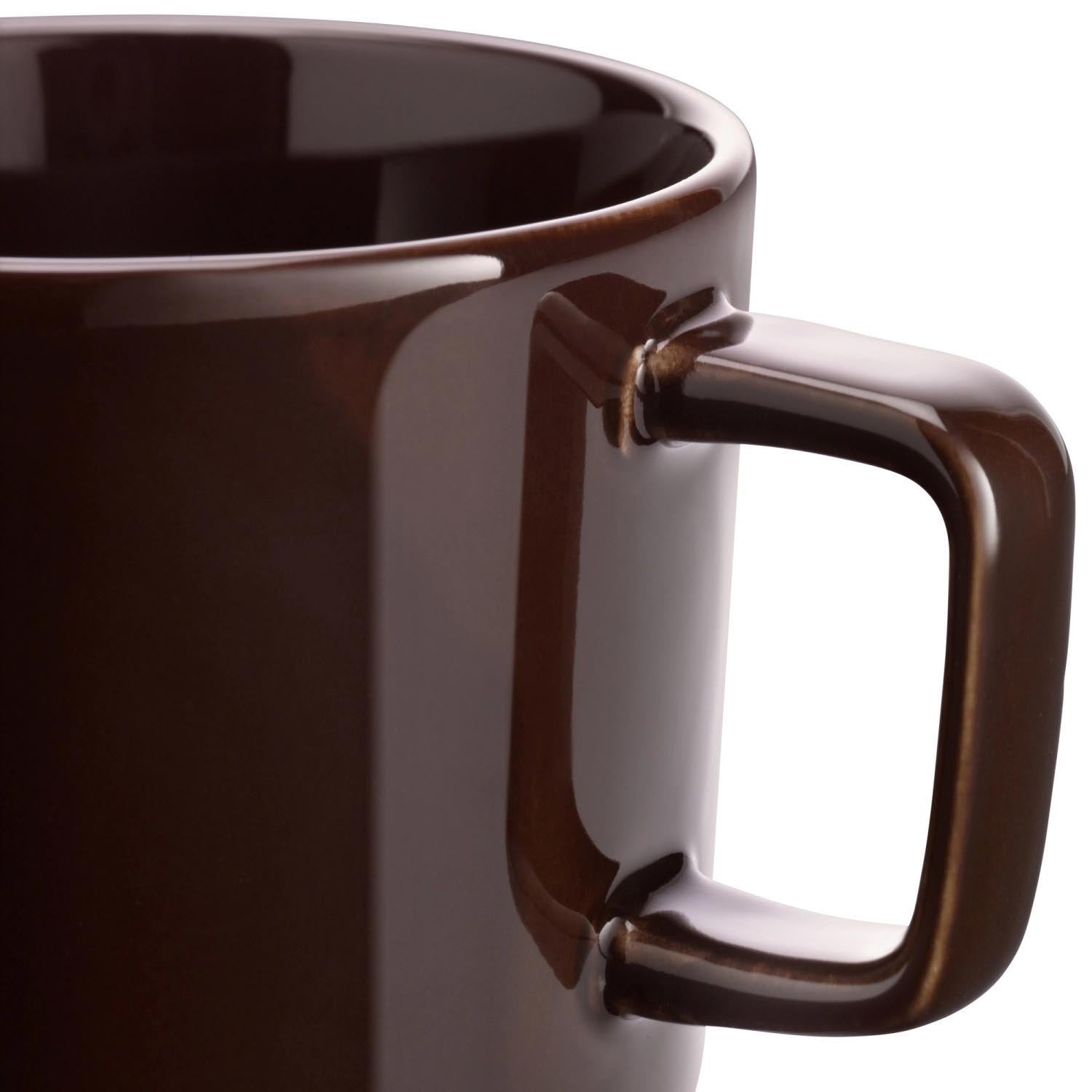 Elegantes 2er Set Kaffeetassen von LSA, 260ml, in modernem Mocha-Design. Perfekt für stilvolle Kaffeepausen zu zweit.