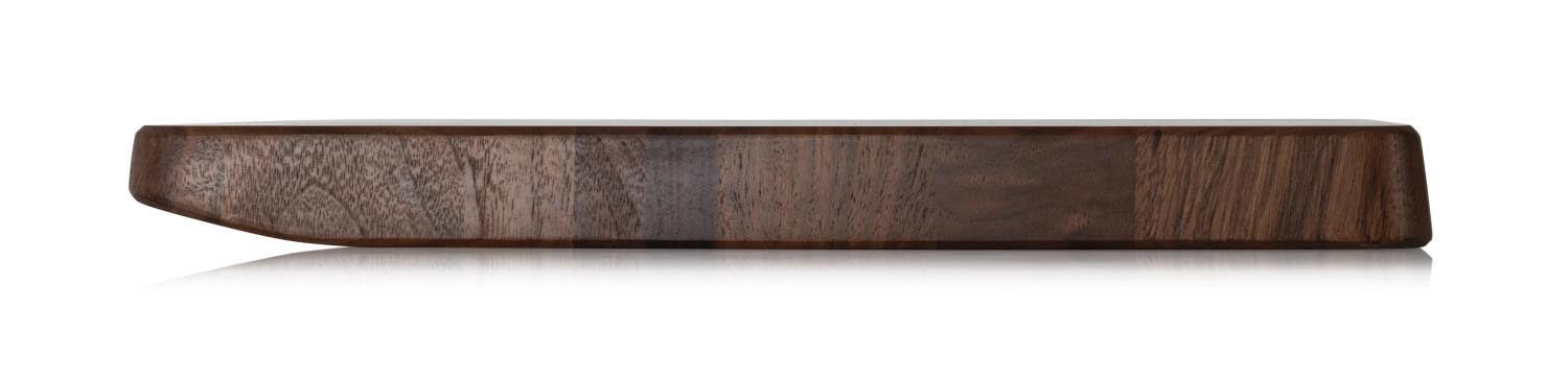 Hochwertiges Schneidebrett aus Walnuss-Stirnholz, 27x18x2,6 cm, robust und edel, perfekt für stilvolles Arbeiten in der Küche.