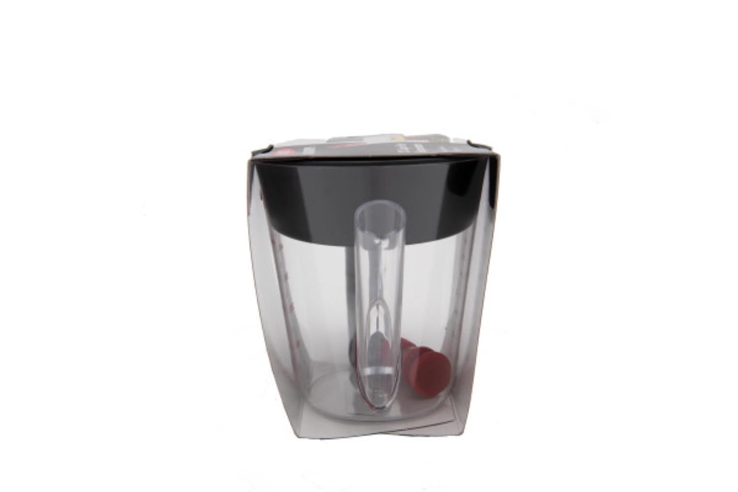 Der OXO Good Grips Fetttrenner 500ml ermöglicht müheloses Trennen von Fett und Flüssigkeit, ideal für Saucen und Brühen in der Küche.