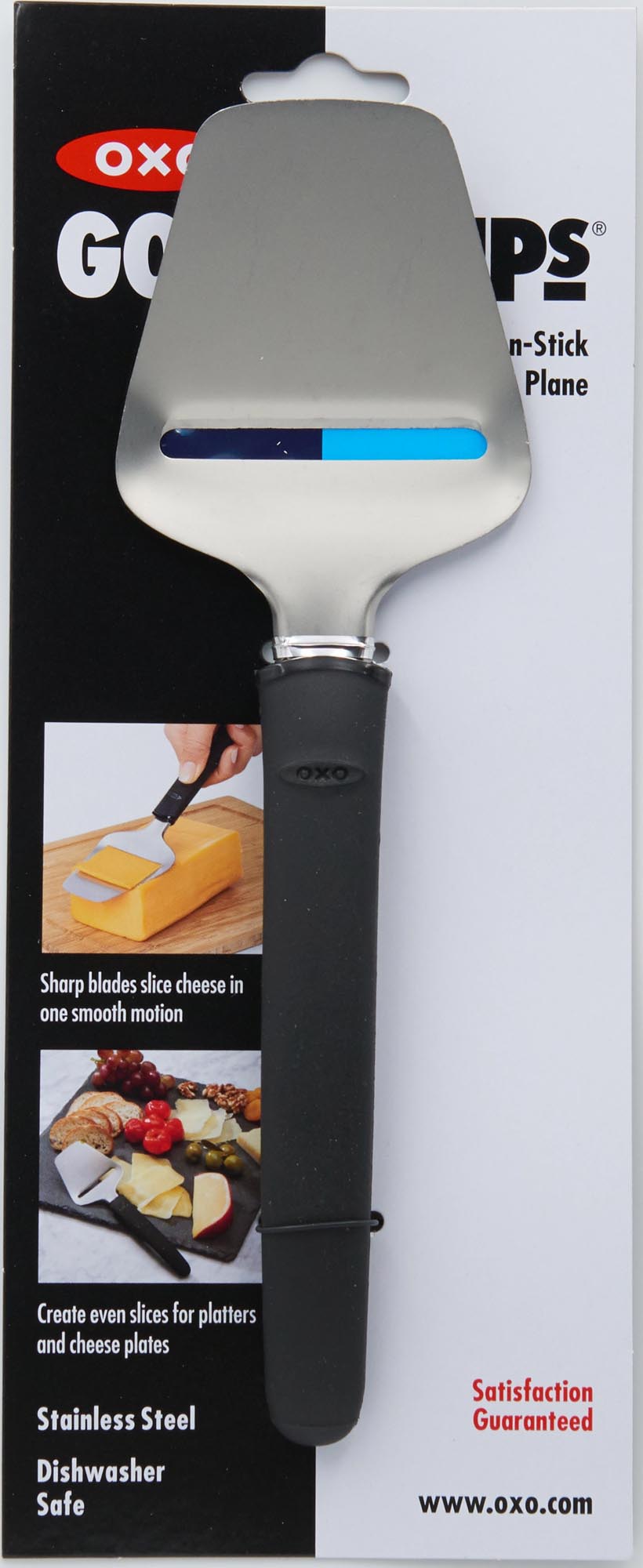 Der OXO Good Grips Käseschneider bietet präzises Schneiden dank Antihaft-Beschichtung und ergonomischem Design für Komfort.