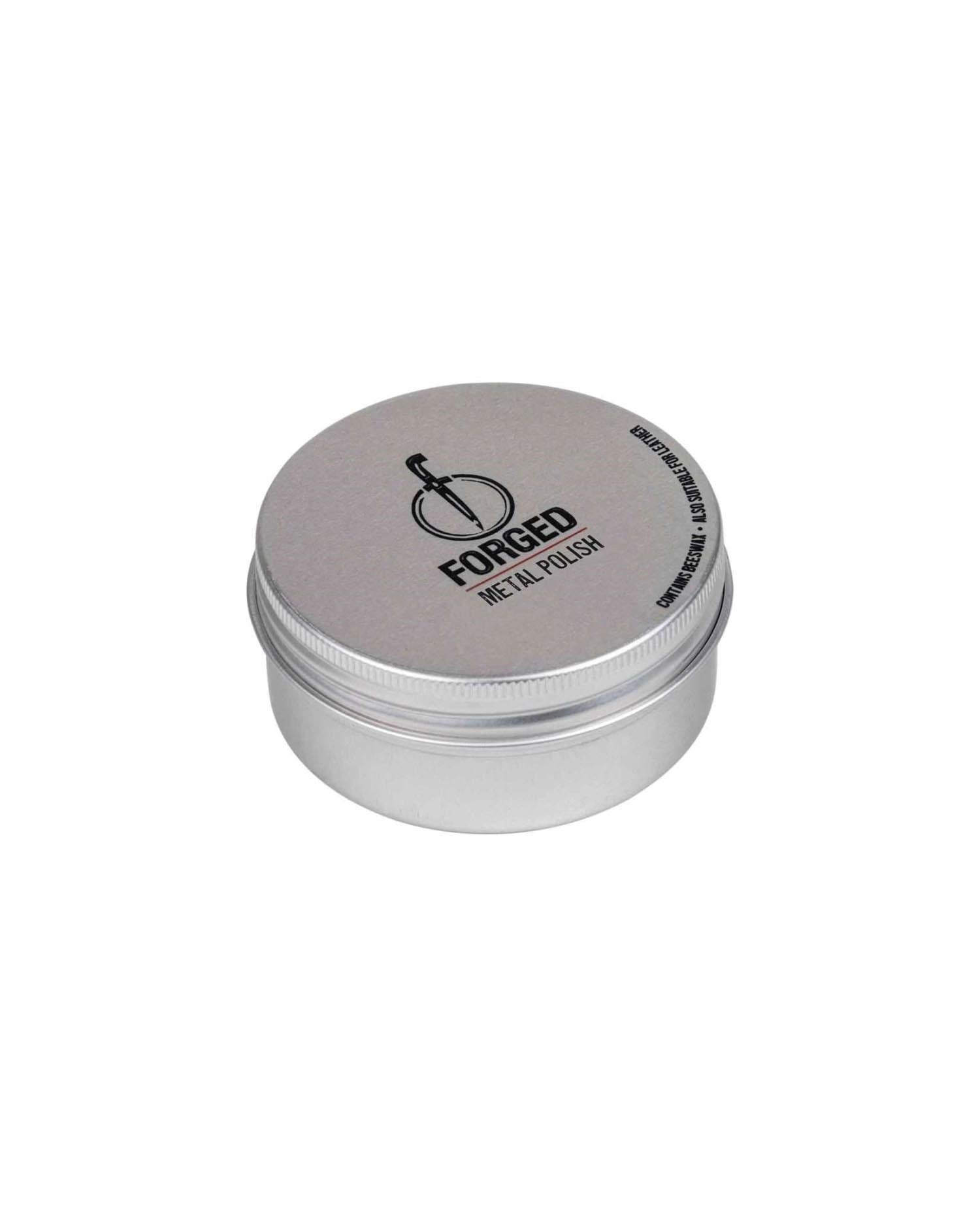 Das Forged Pflegeset bietet die ideale Pflege für Ihre Messer, um deren Schärfe und Langlebigkeit zu erhalten.