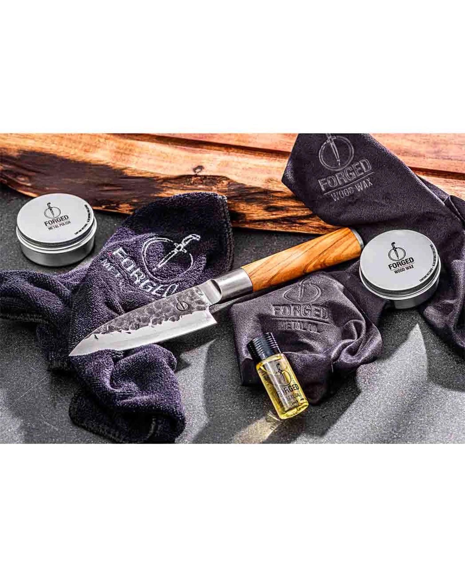 Das Forged Pflegeset sorgt für optimale Messerpflege, erhält die Schärfe und verlängert die Lebensdauer Ihrer hochwertigen Klingen.