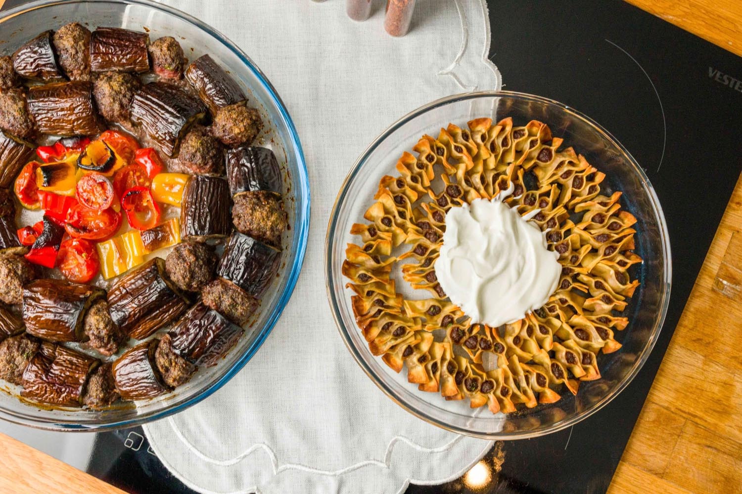 Die runde Auflaufform von Borart (26 cm) aus robustem Glas ist ideal für kreative Koch- und Backideen. Vielseitig einsetzbar und hitzebeständig!