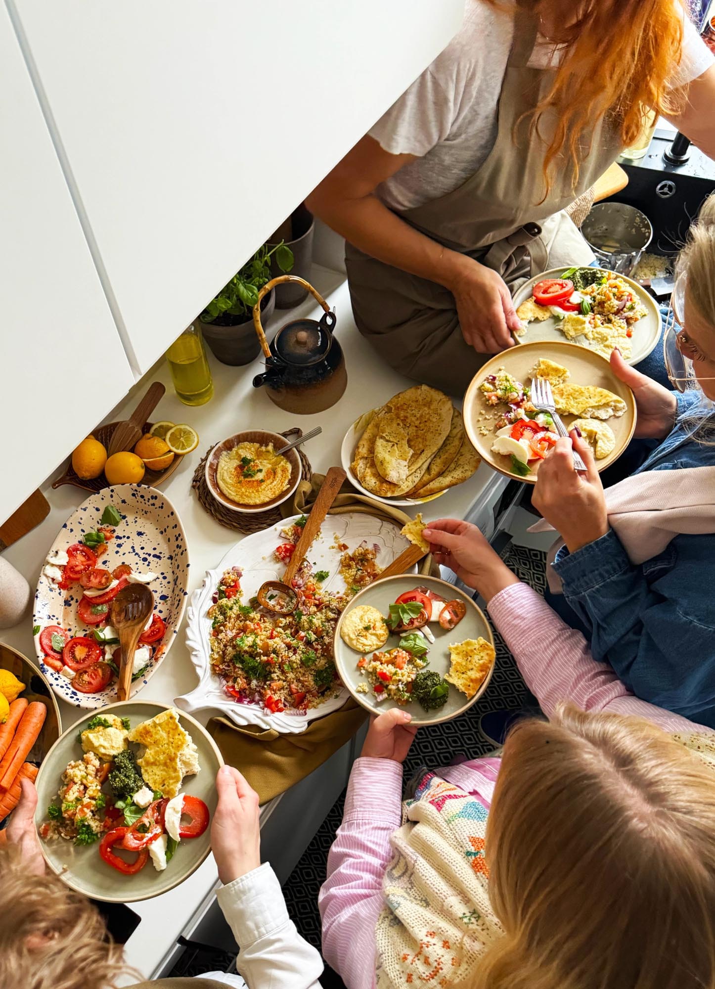 Nachhaltige Kochschürze aus Bio-Baumwolle, 100x74cm, in modernem Clay-Farbton, stilvoll und umweltfreundlich von The Organic Company.
