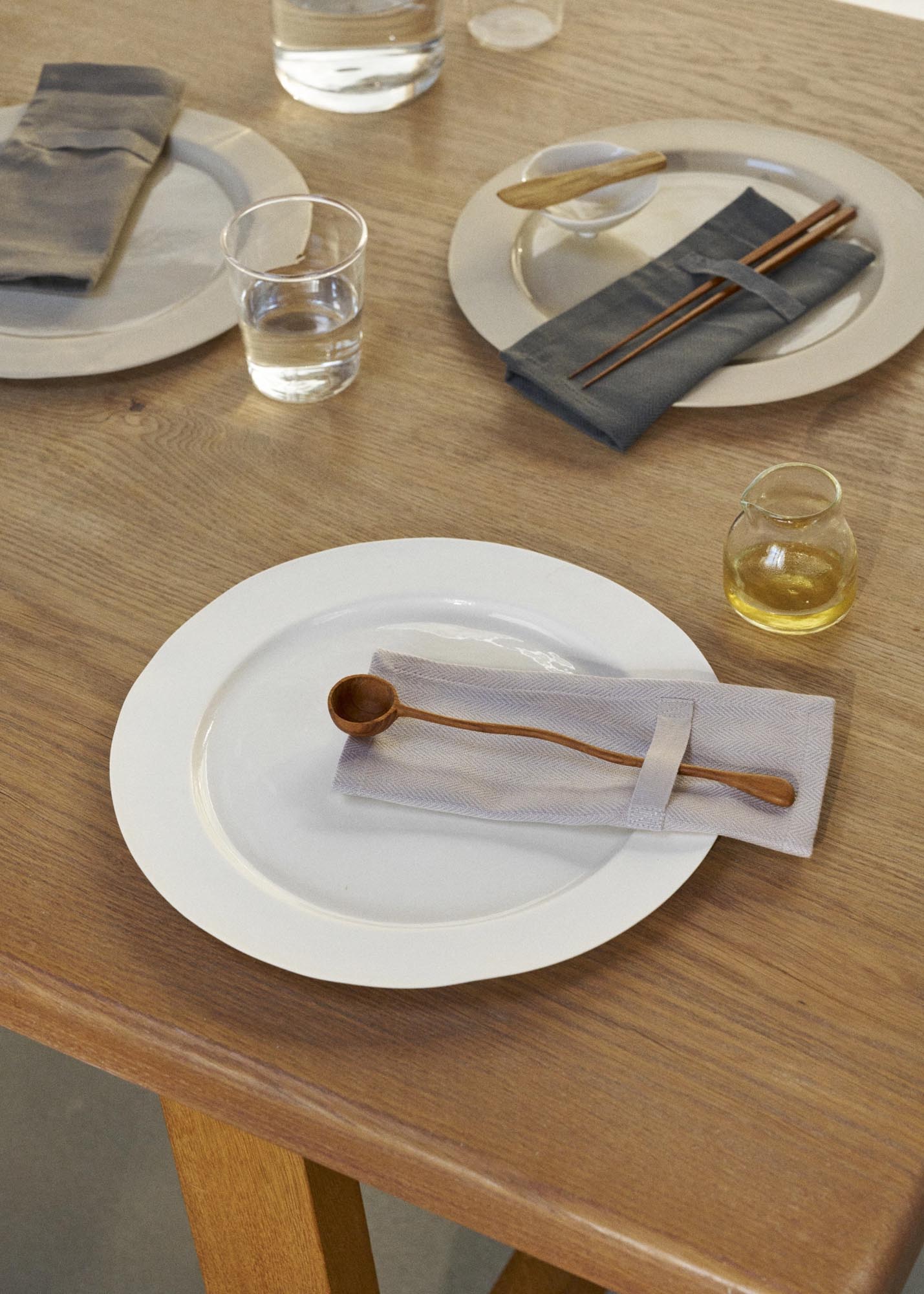 Set aus 4 Stoffservietten aus Bio-Baumwolle, 20x20cm, in Dusty Lavender. Ideal für nachhaltige und stilvolle Tischdekoration.