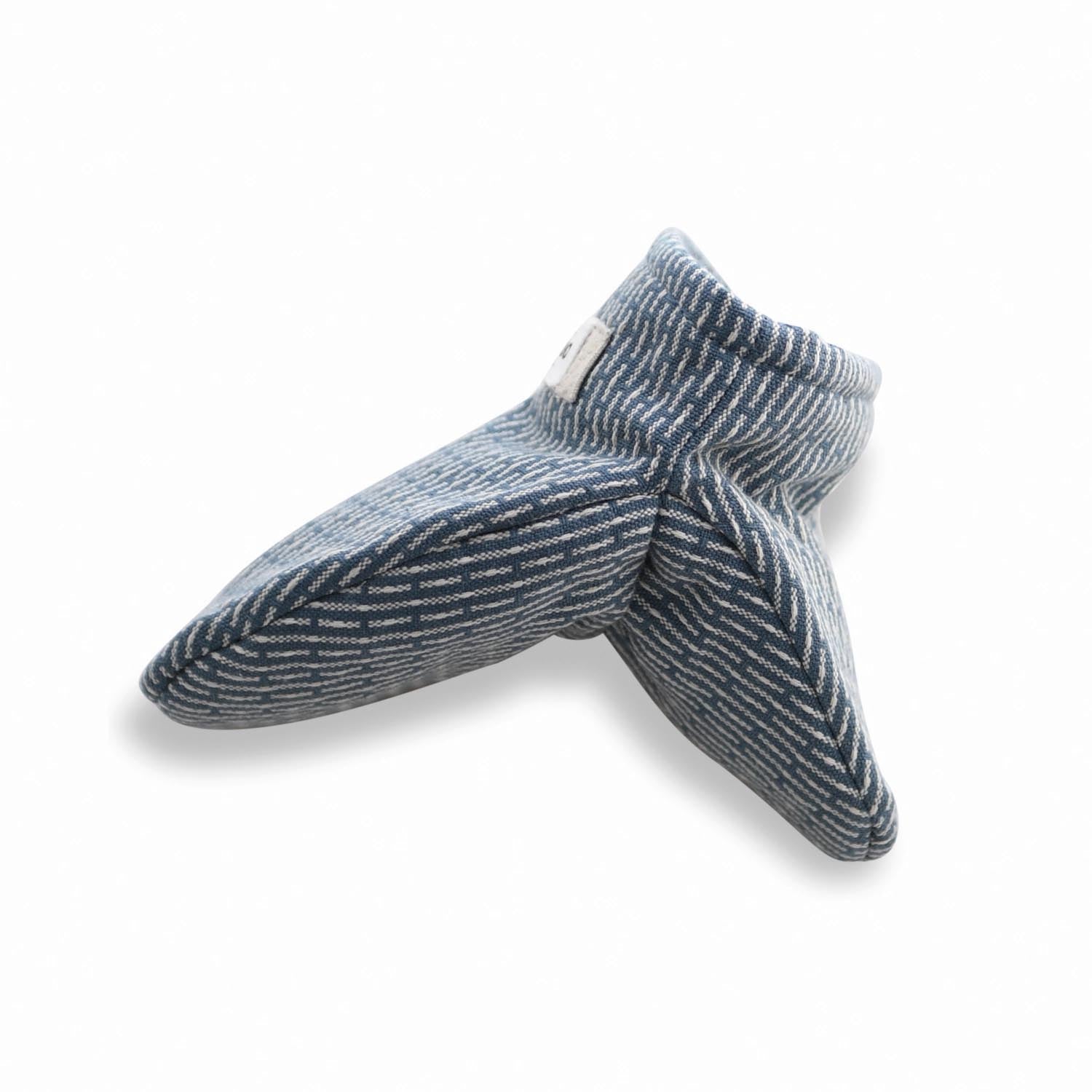 Mini Ofenhandschuhe 14x14cm grey blue stone Biobaumwolle in 0 präsentiert im Onlineshop von KAQTU Design AG. Backen ist von The Organic Company