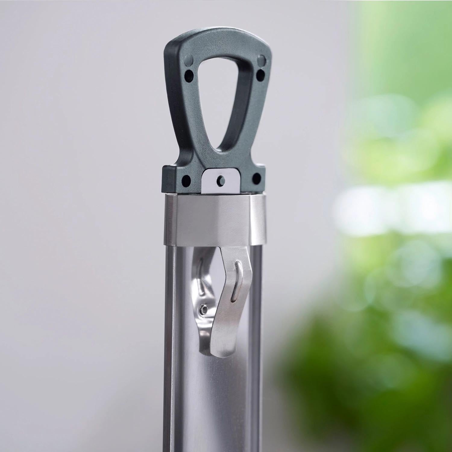 Hochwertiges Zuckerthermometer von Westmark, perfekt für präzises Kochen und das Messen exakter Temperaturen bei Süssspeisen.