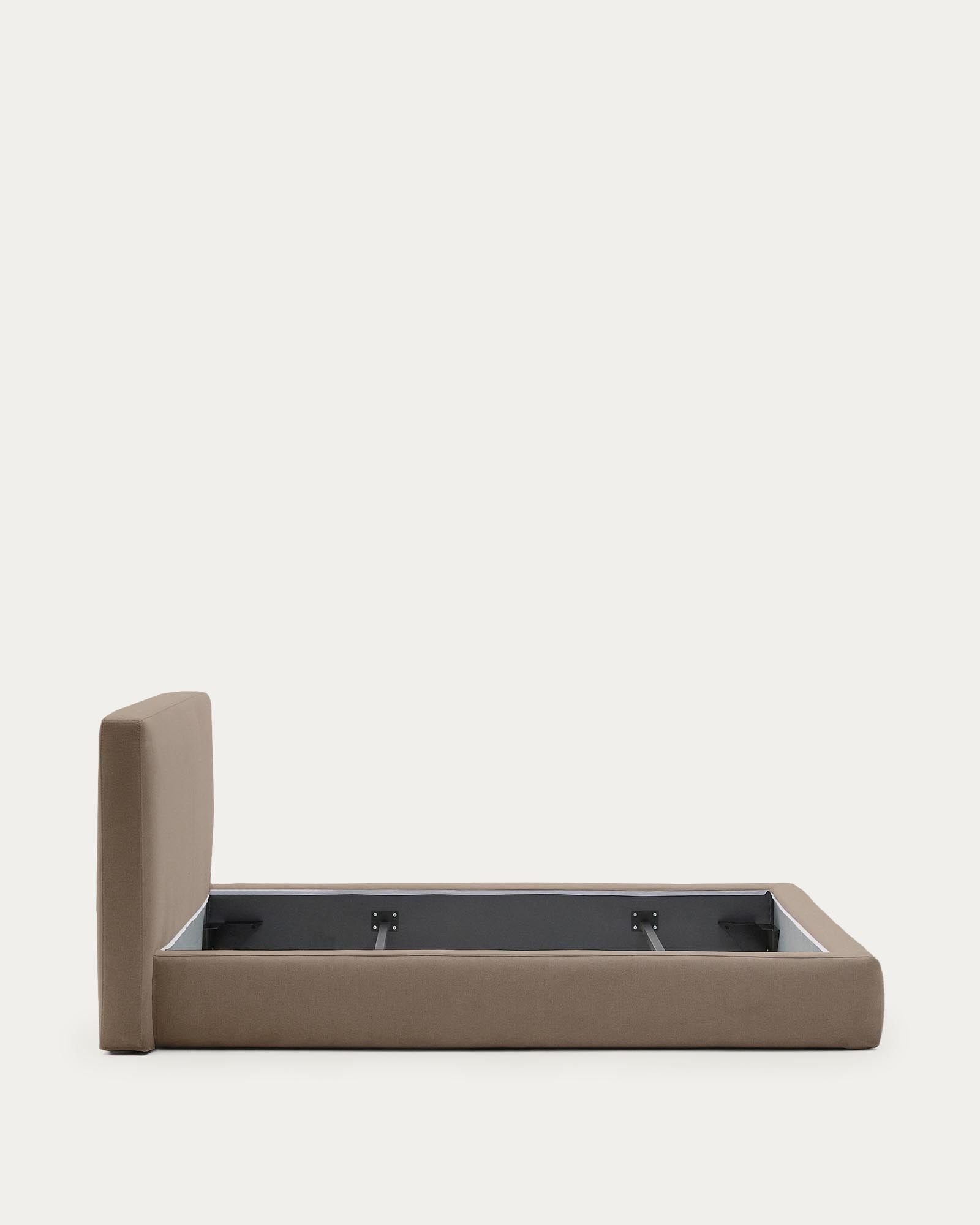 Modernes abziehbares Bett Blok in elegantem Braun, passend für Matratzengröße 180 x 200 cm, umweltfreundlich mit FSC Mix Credit.