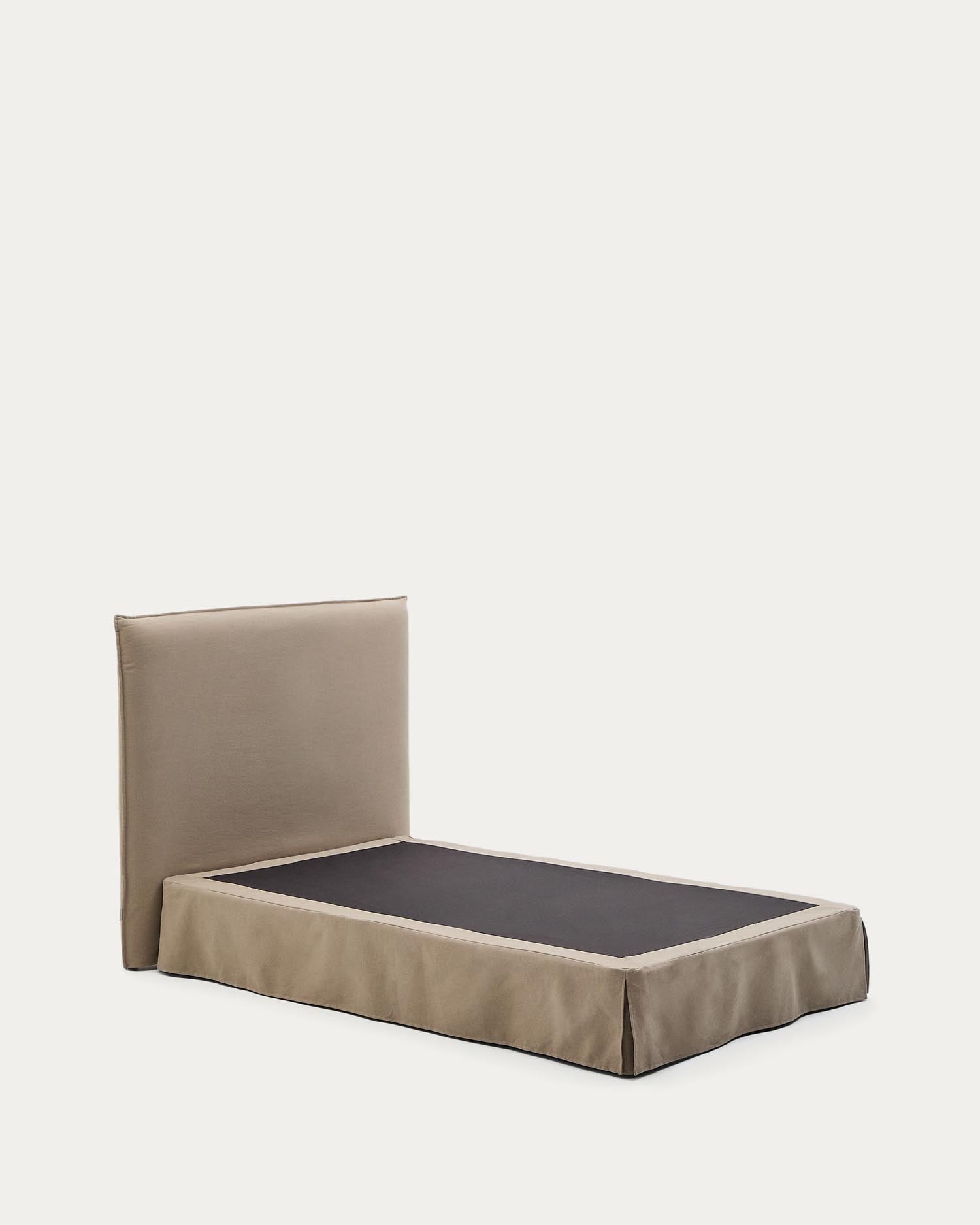 Entdecken Sie das elegante Bett Jaira in Taupe, gefertigt aus Leinen und Baumwolle. Ideal für 90x200 cm Matratzen, vereint es Komfort und Nachhaltigkeit.